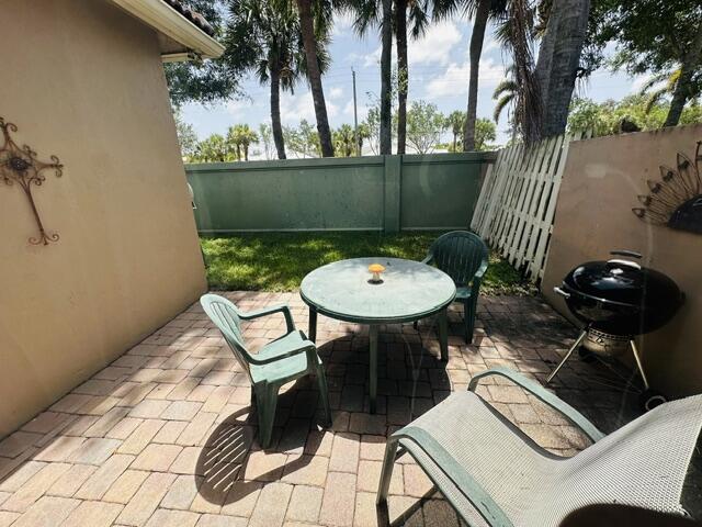 5201 Sancerre Circle Property Photo 17