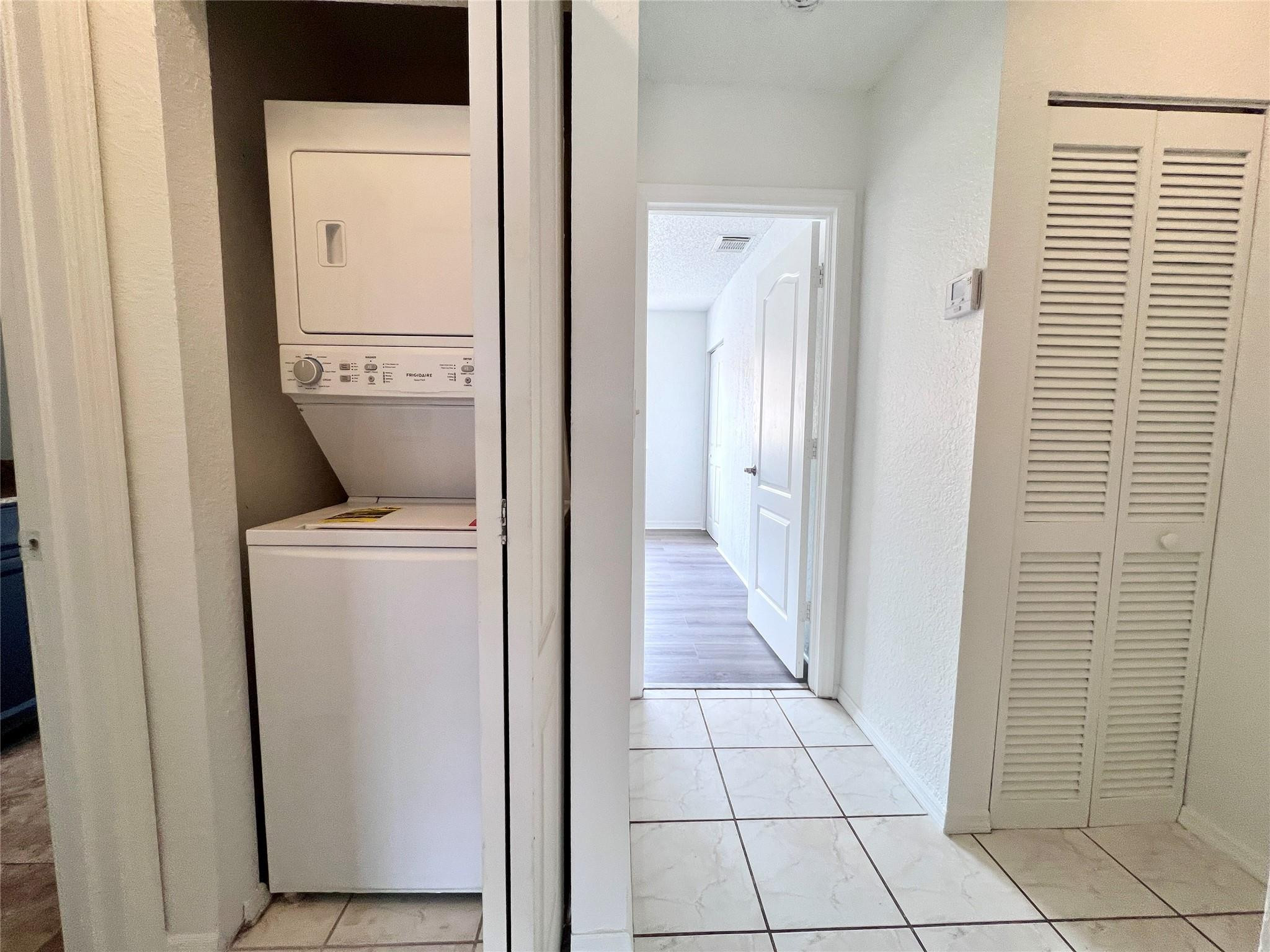 519 W 68th Street 4 Property Photo 13
