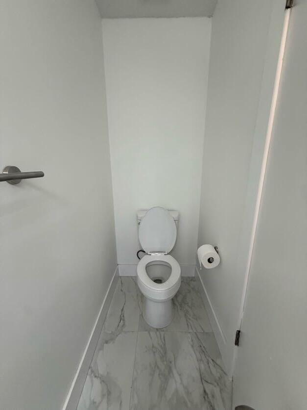 5140 Elmhurst Road B Property Photo 11