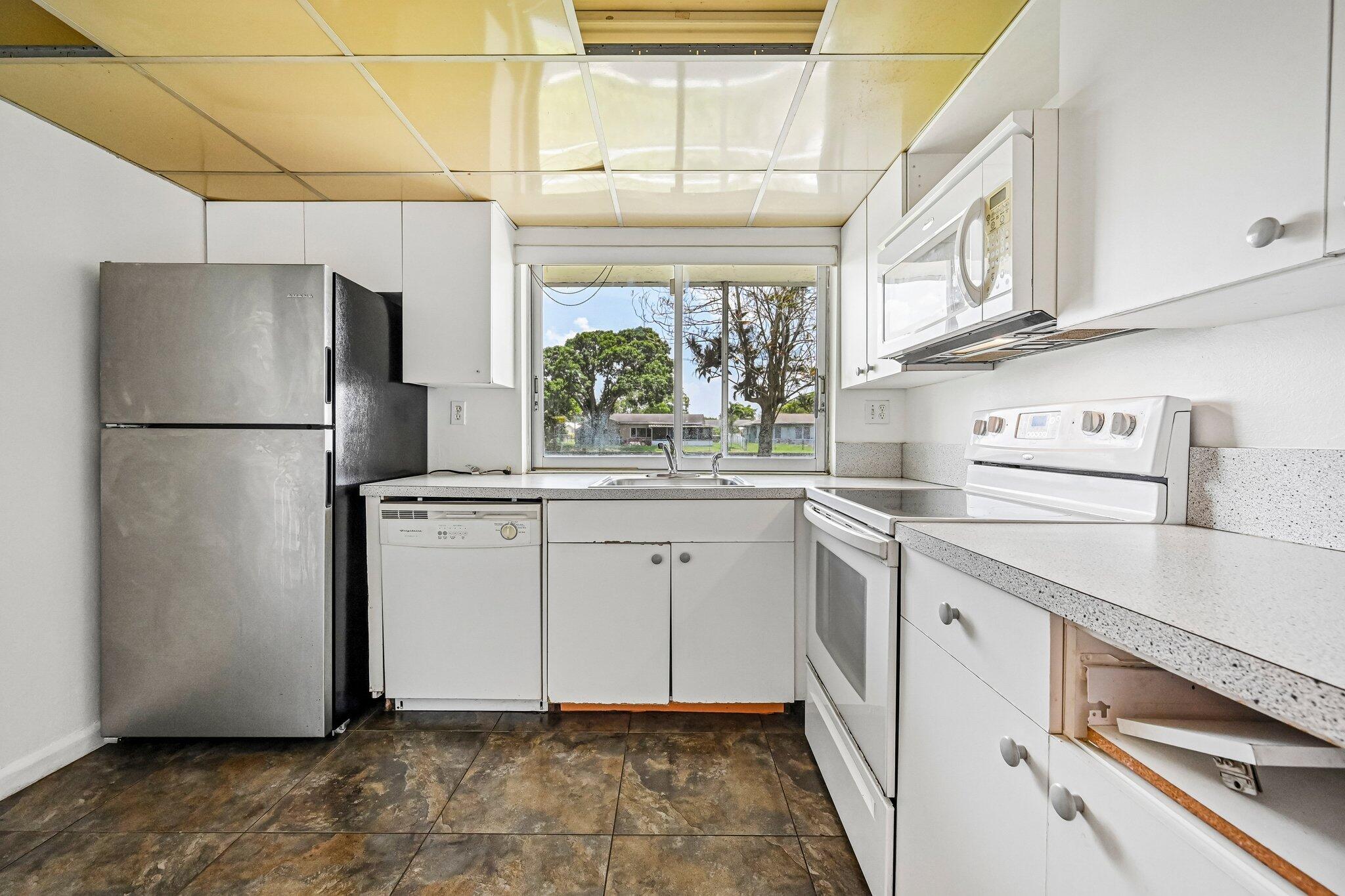 9150 Lime Bay Boulevard 103 Property Photo 4