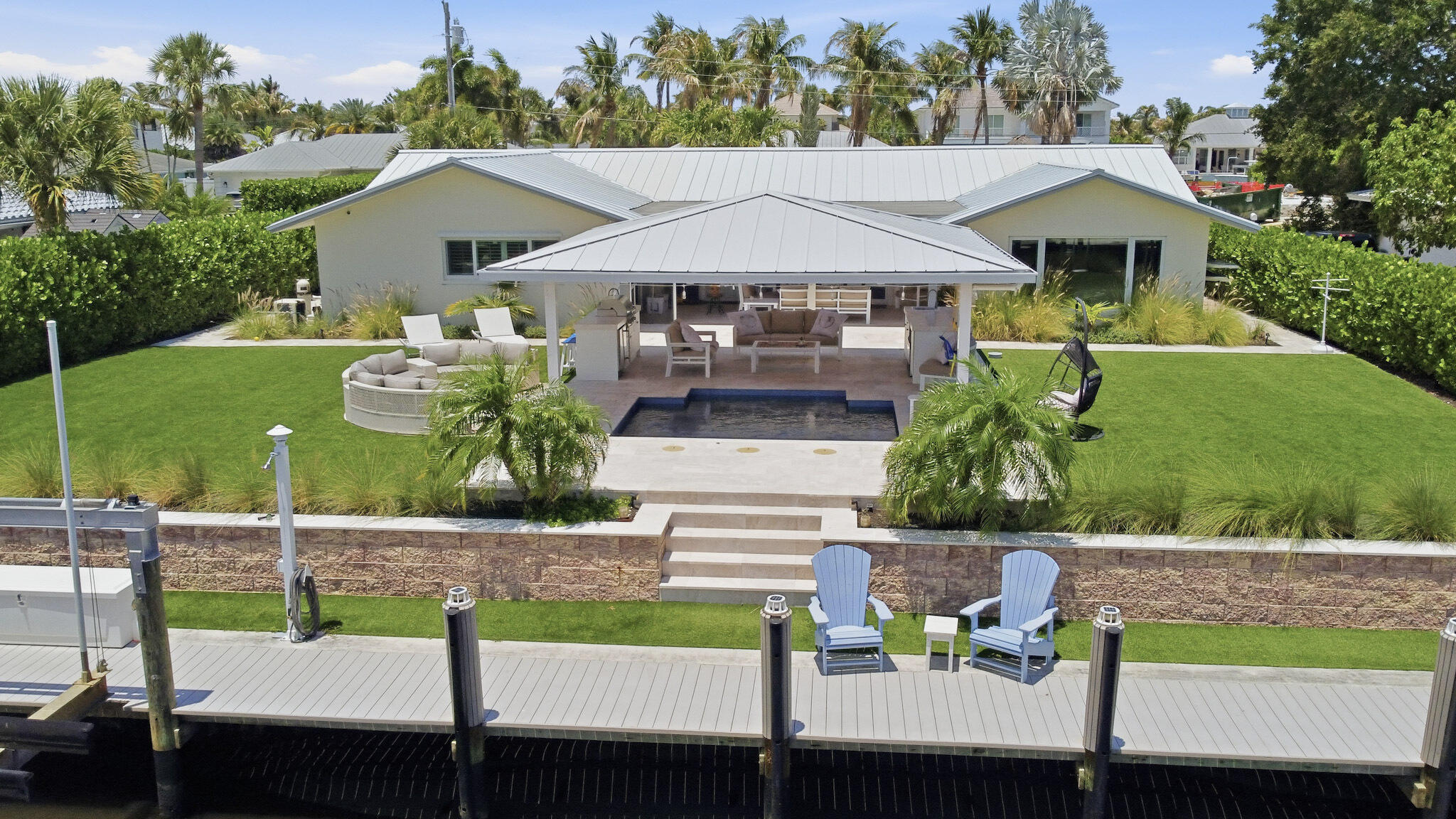 16 Leeward Circle Property Photo 2