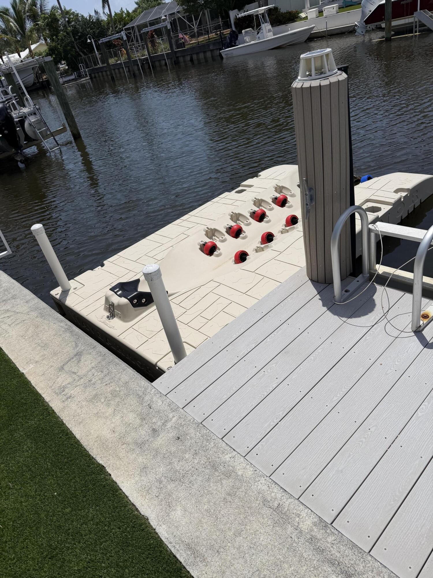 16 Leeward Circle Property Photo 15