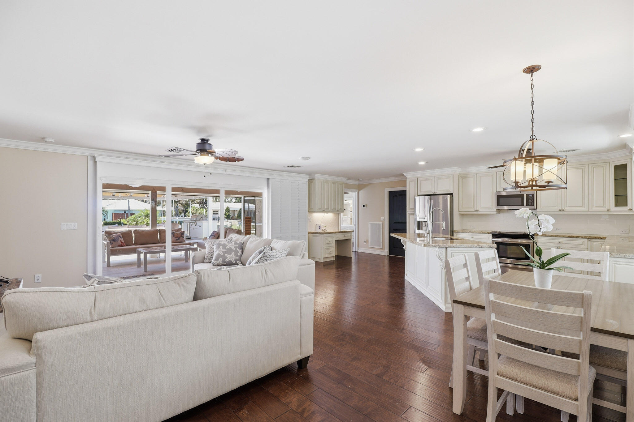 16 Leeward Circle Property Photo 38