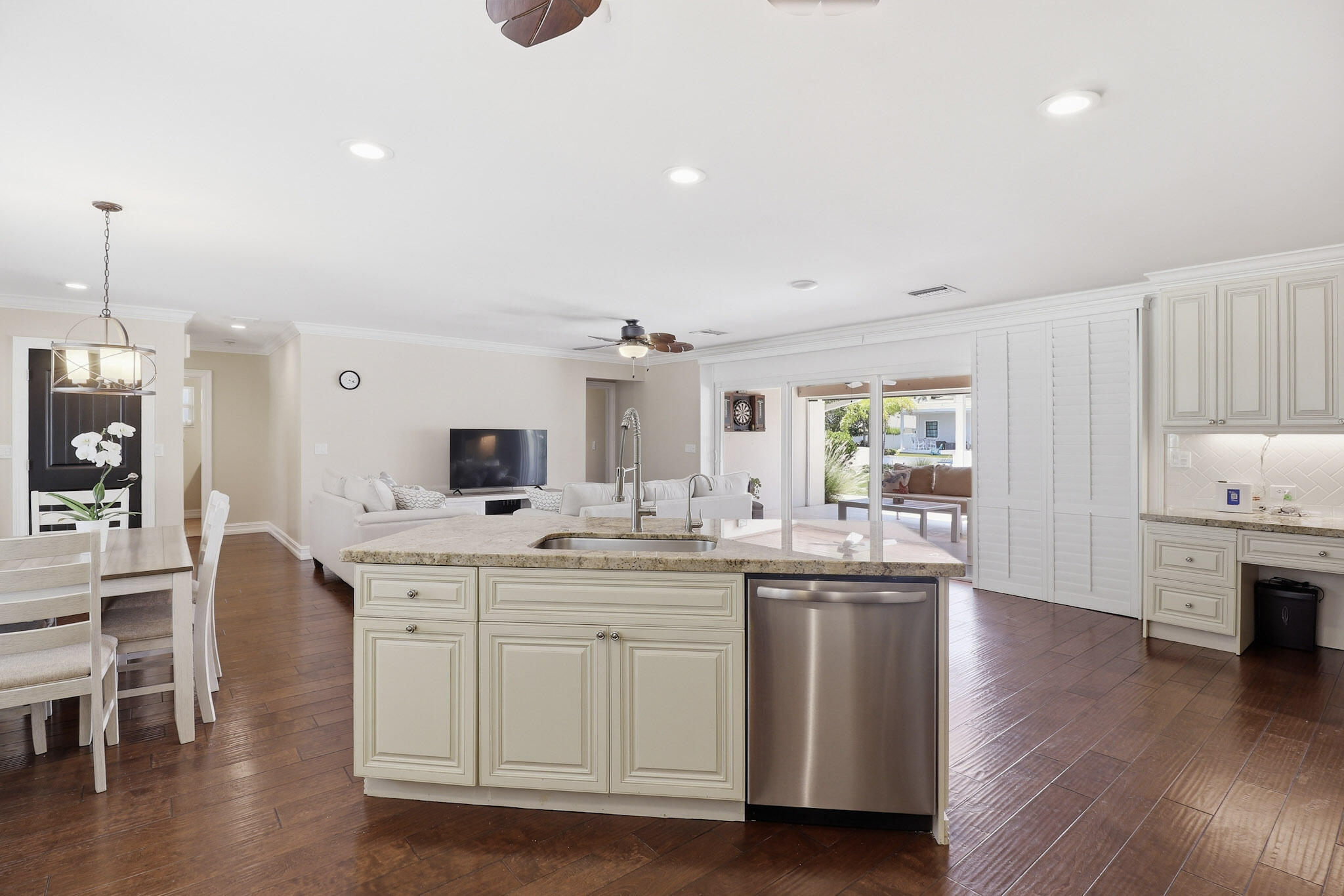16 Leeward Circle Property Photo 40