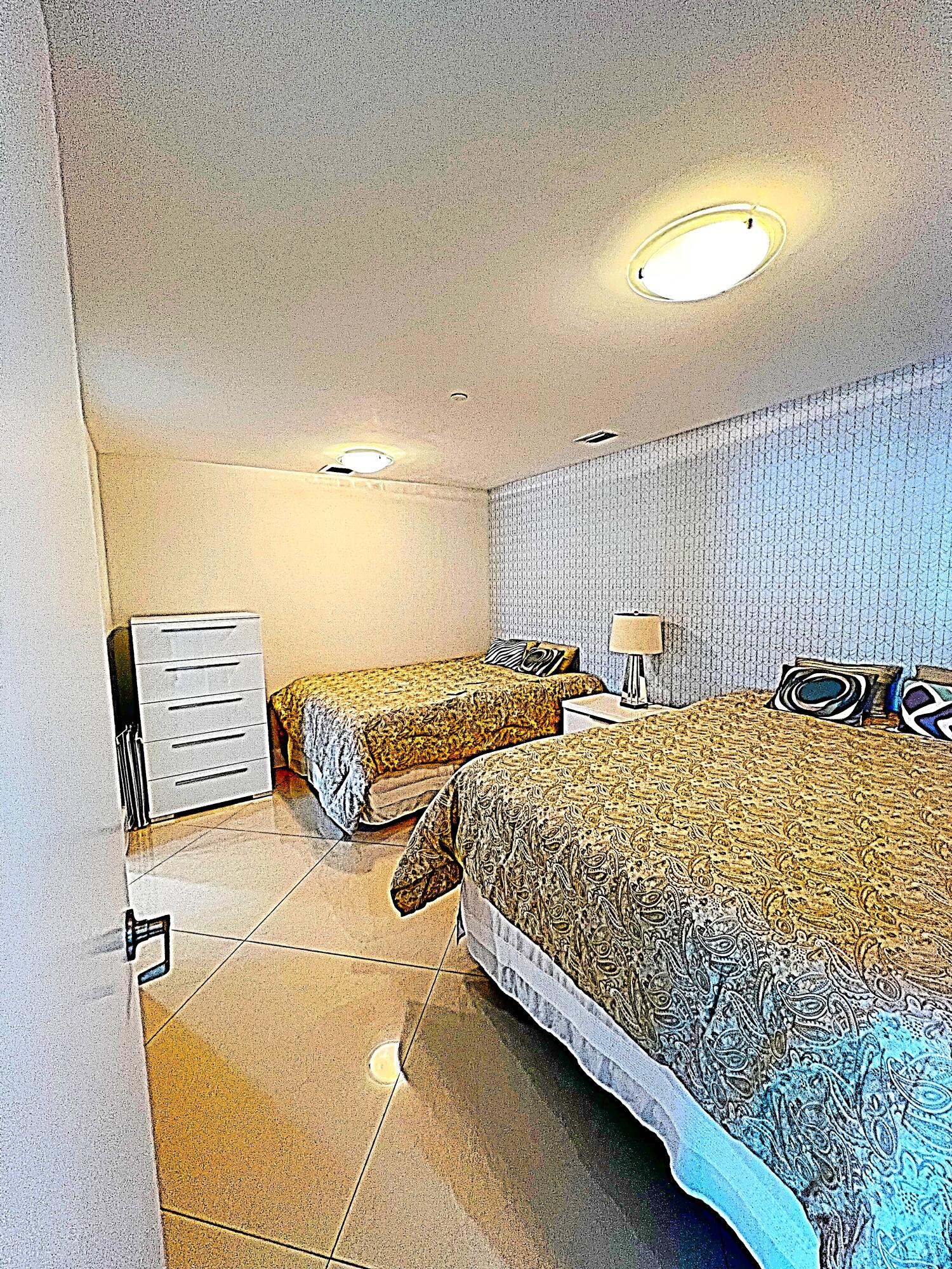 495 Brickell Avenue 1605 Property Photo 11
