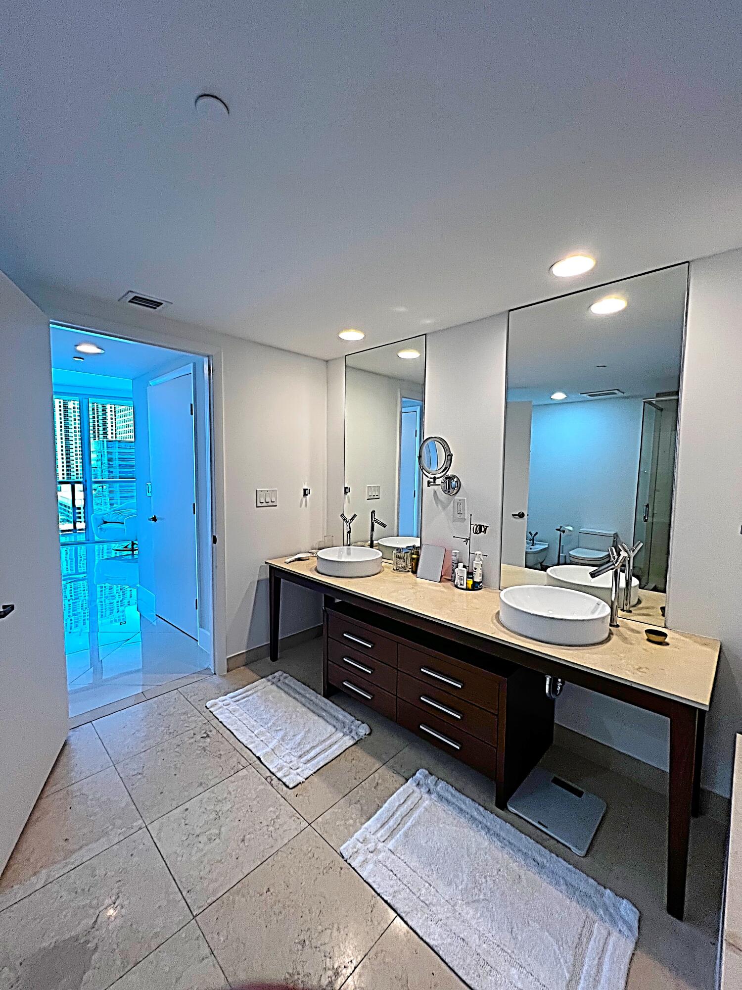 495 Brickell Avenue 1605 Property Photo 13