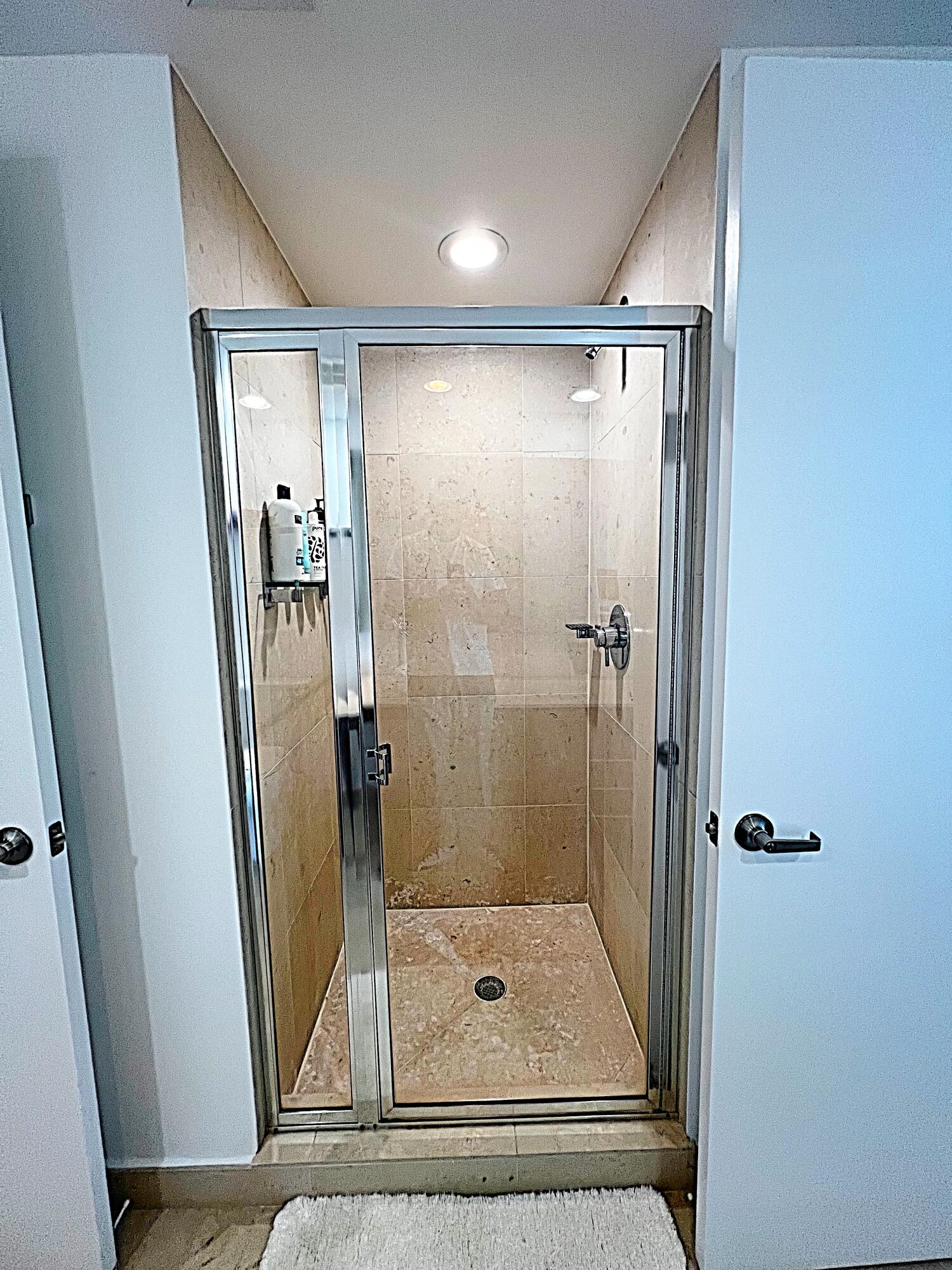 495 Brickell Avenue 1605 Property Photo 16