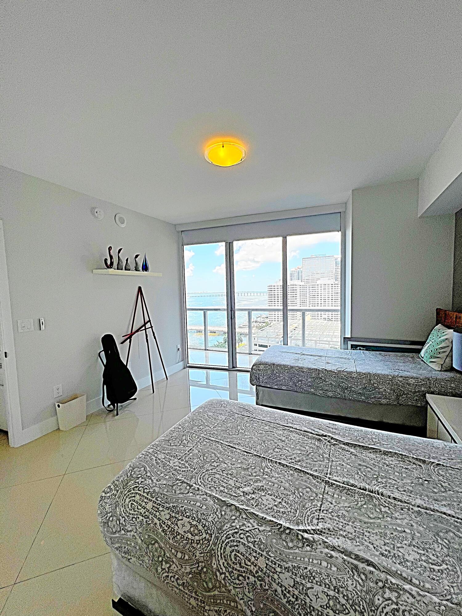 495 Brickell Avenue 1605 Property Photo 18