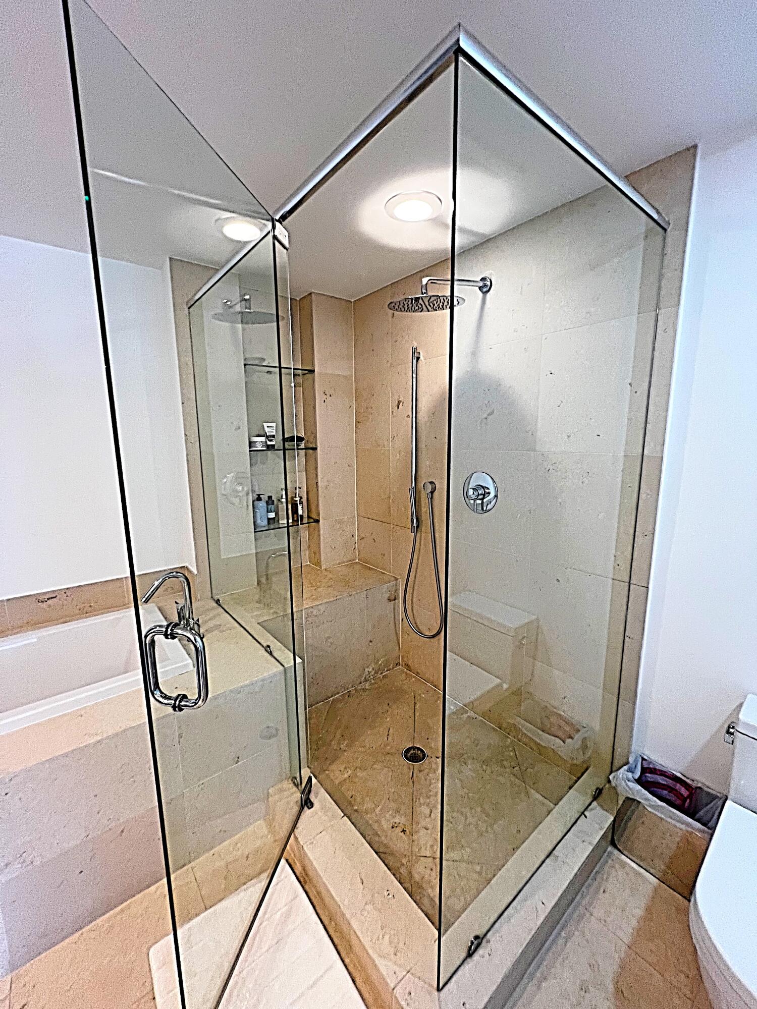 495 Brickell Avenue 1605 Property Photo 24