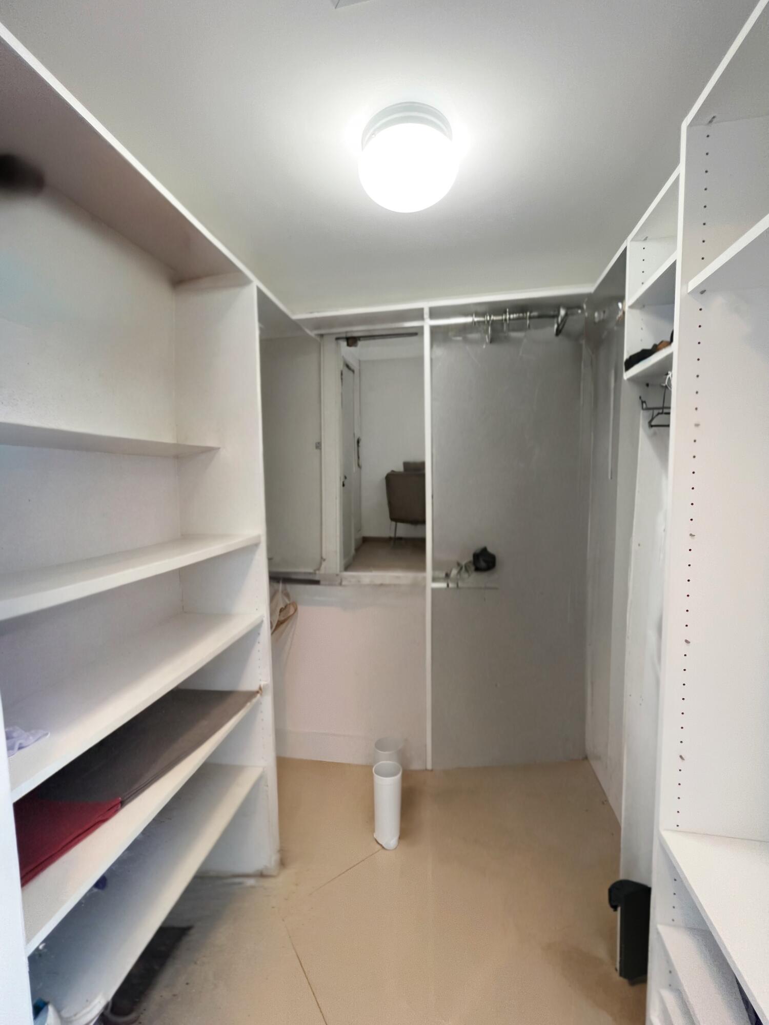 495 Brickell Avenue 1605 Property Photo 25