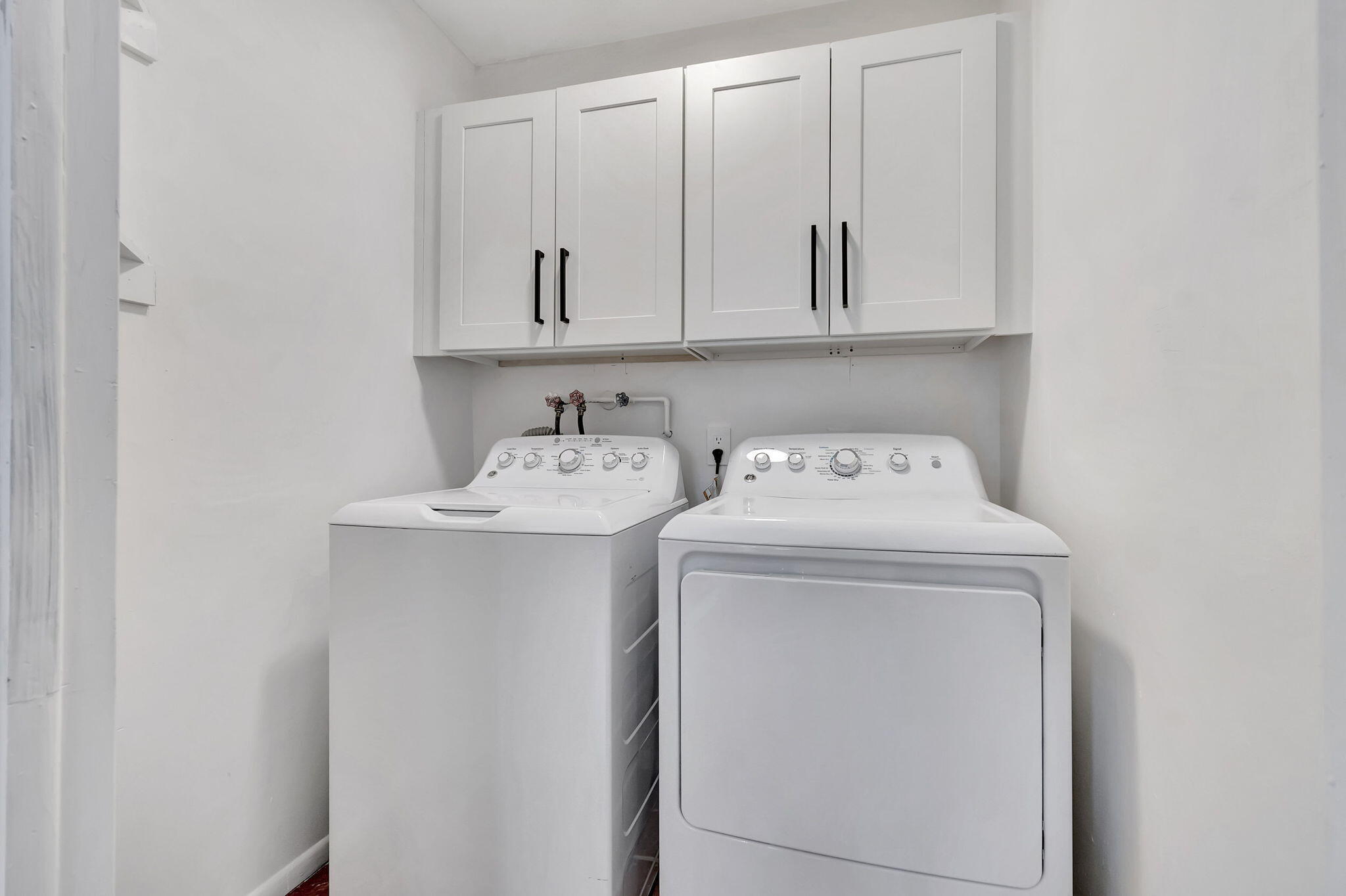 52 Burgundy B Property Photo 39