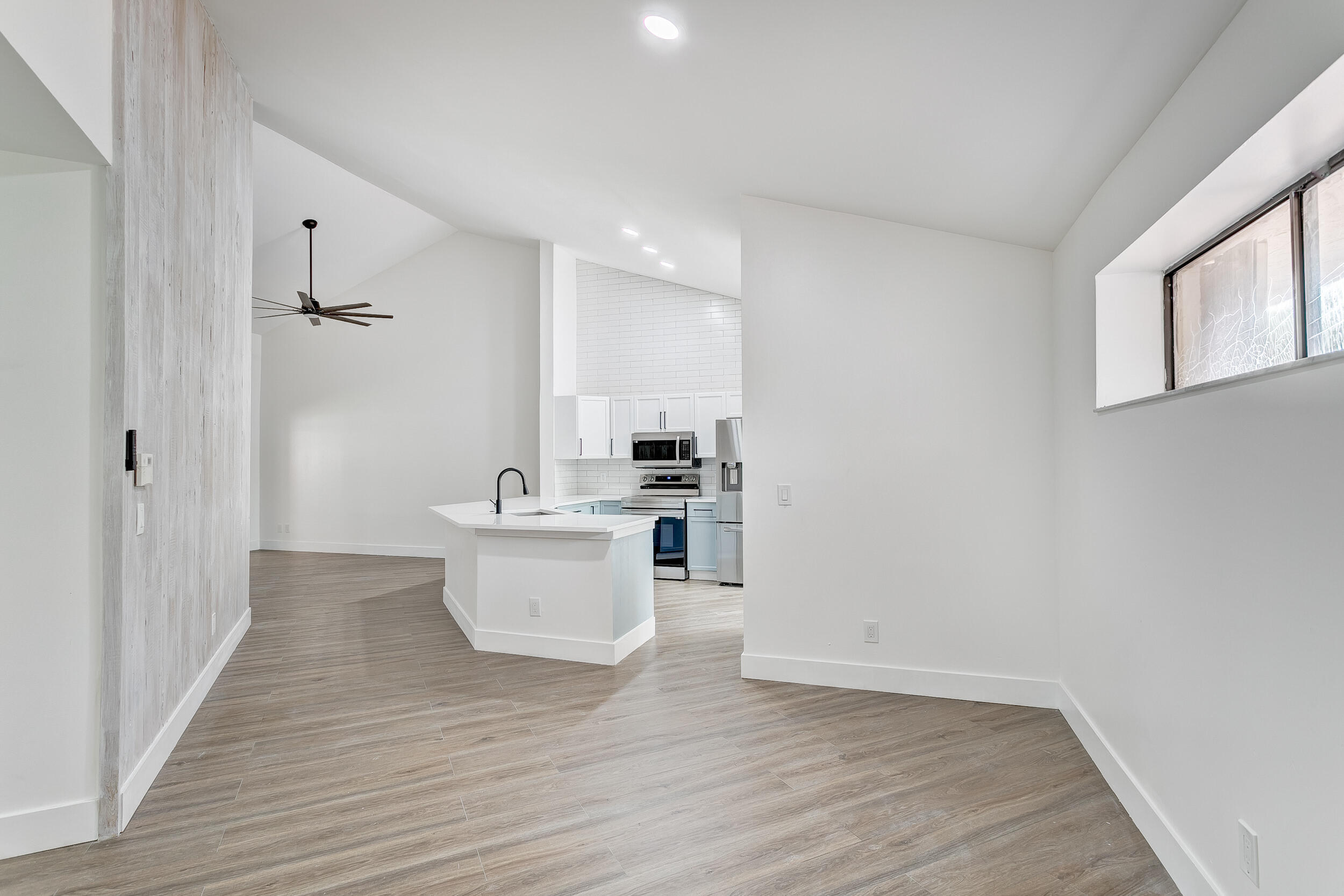 205 Sea Oats Drive E Property Photo 9