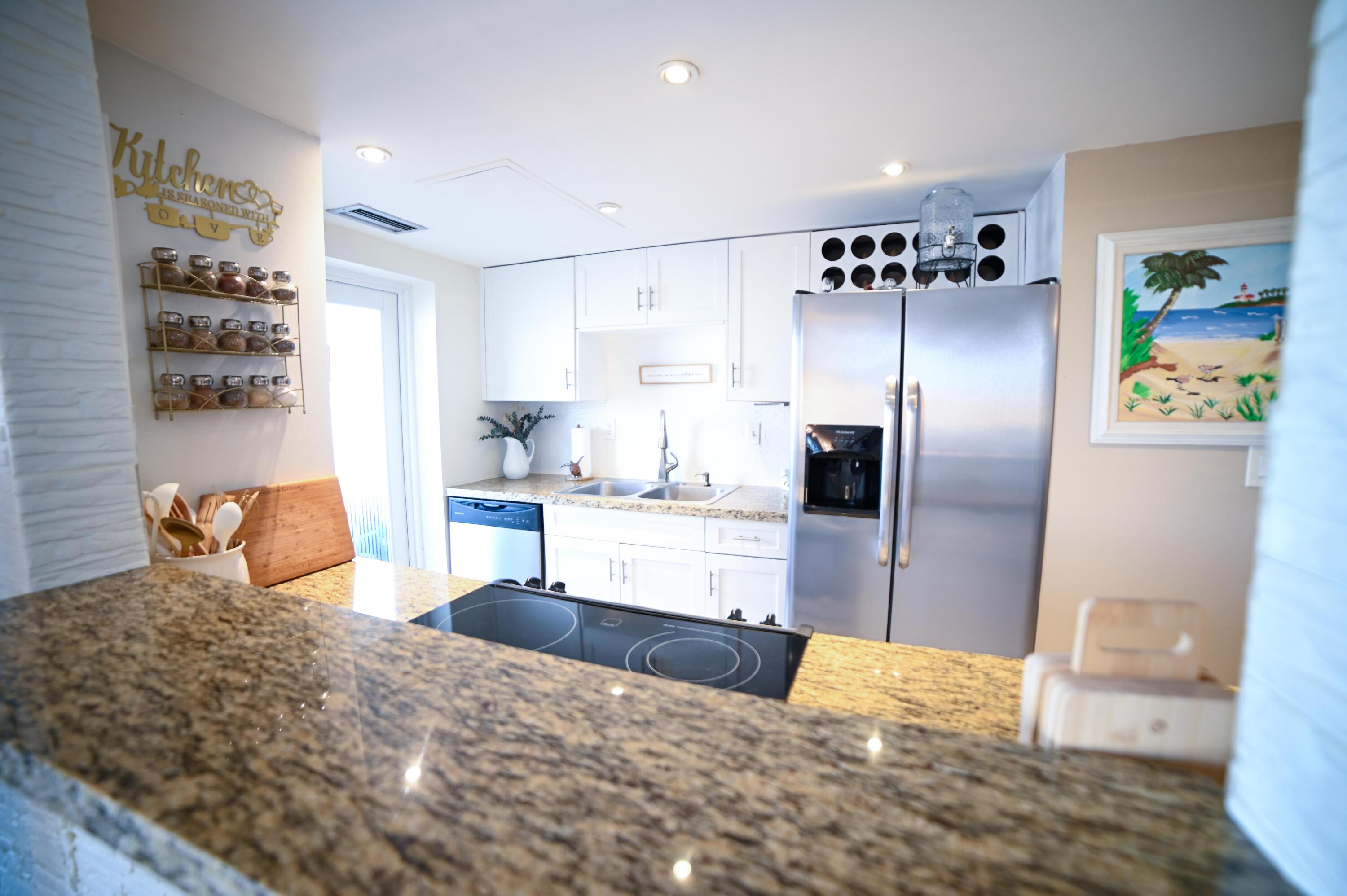 2701 N Ocean Boulevard 2f Property Photo 6