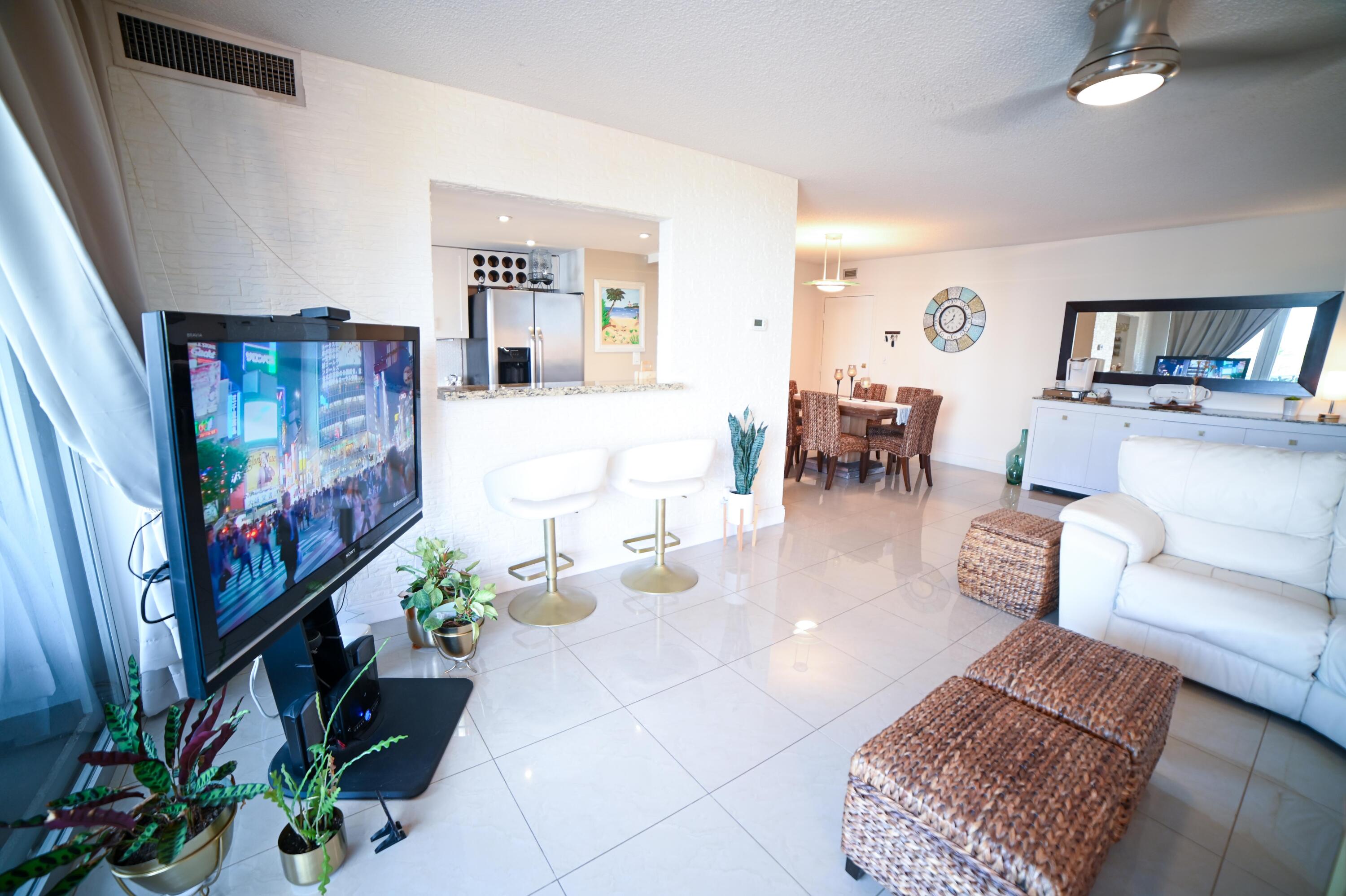 2701 N Ocean Boulevard 2f Property Photo 12