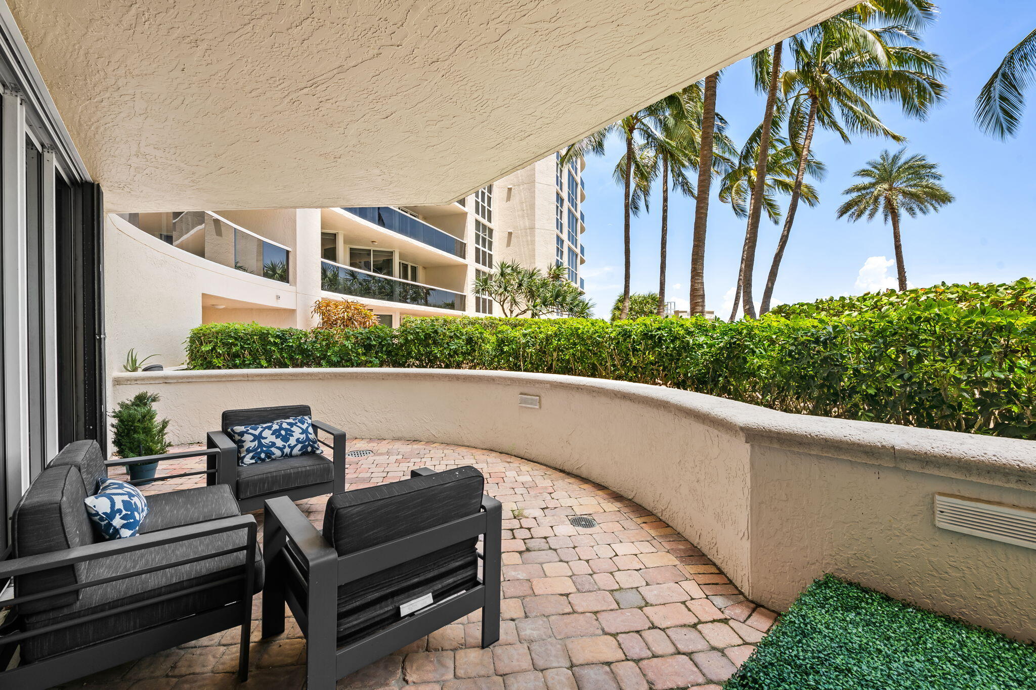 3200 N Ocean Boulevard 307 Property Photo 4