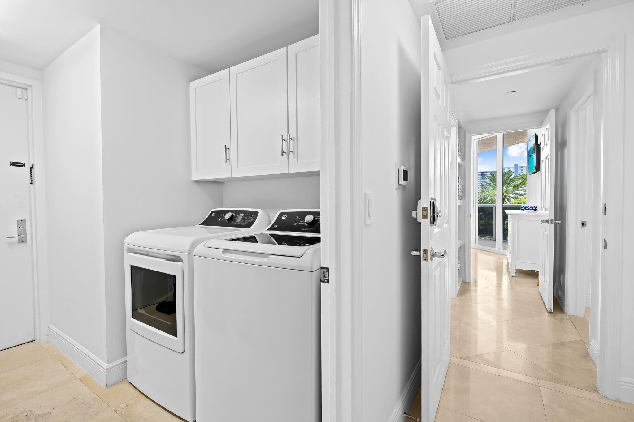 3200 N Ocean Boulevard 307 Property Photo 22