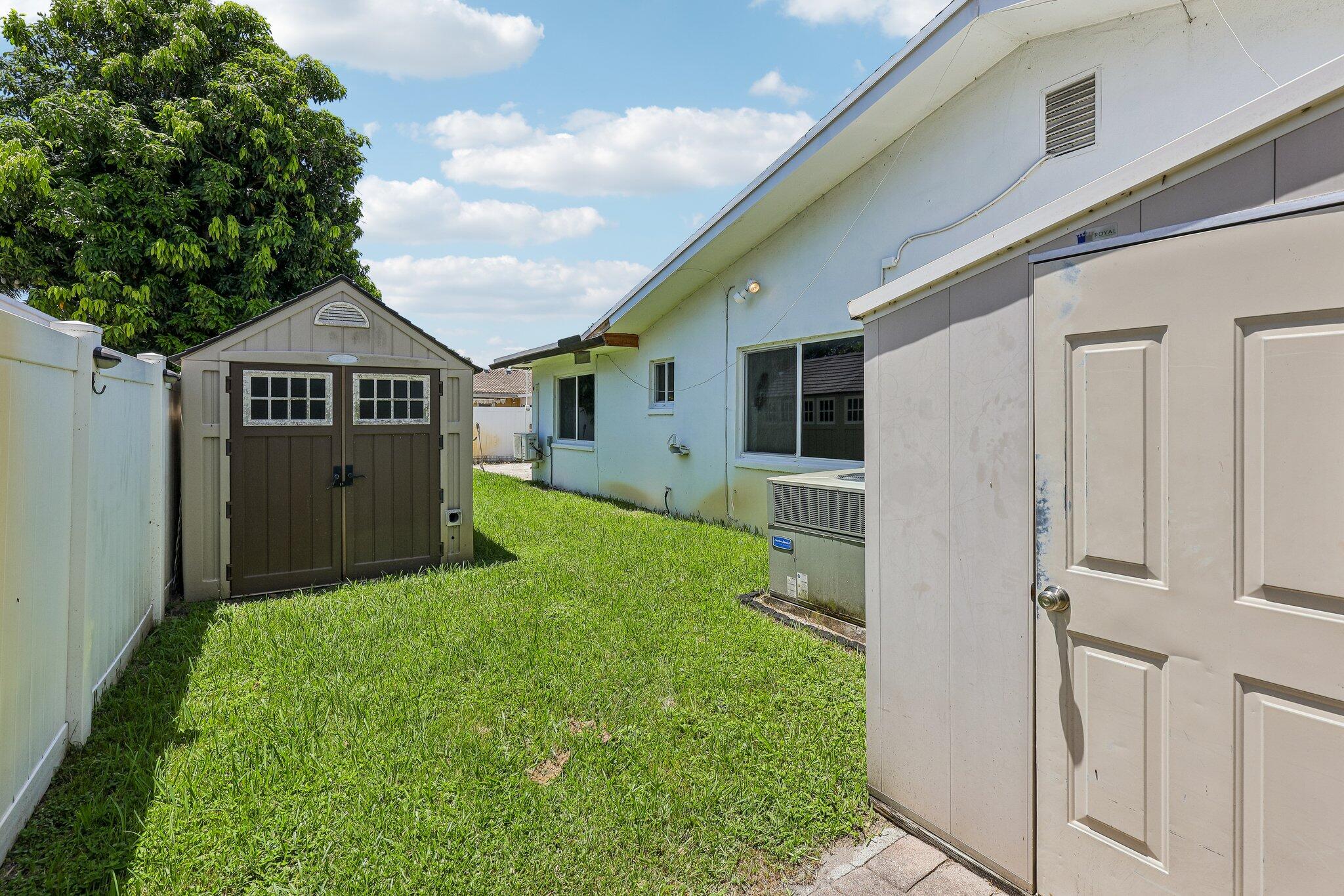 3166 Nw 68th Street Property Photo 28