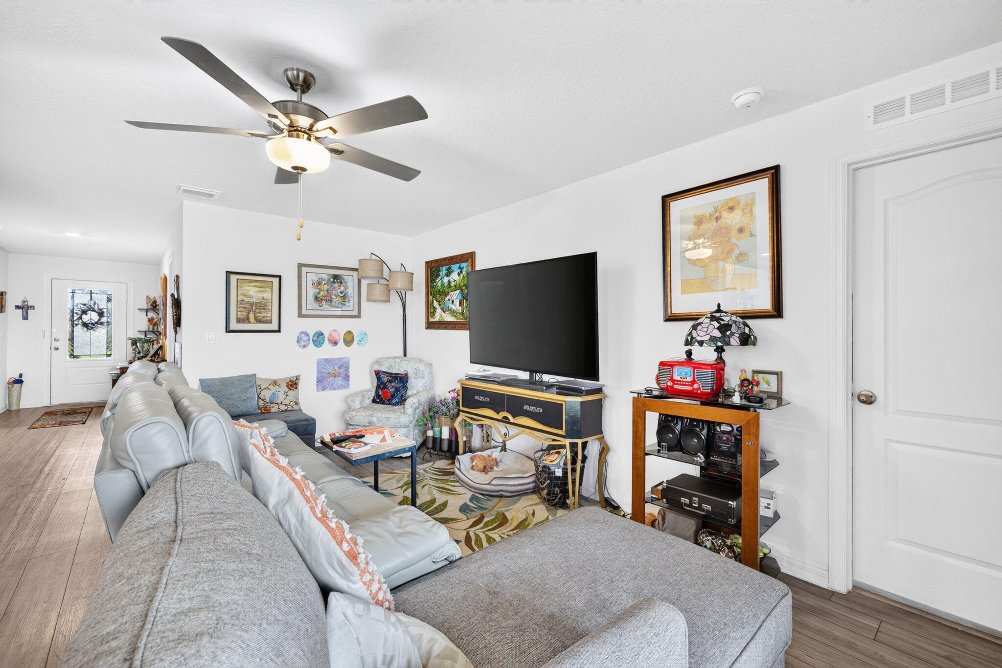 5521 Fantasy Drive Property Photo 9