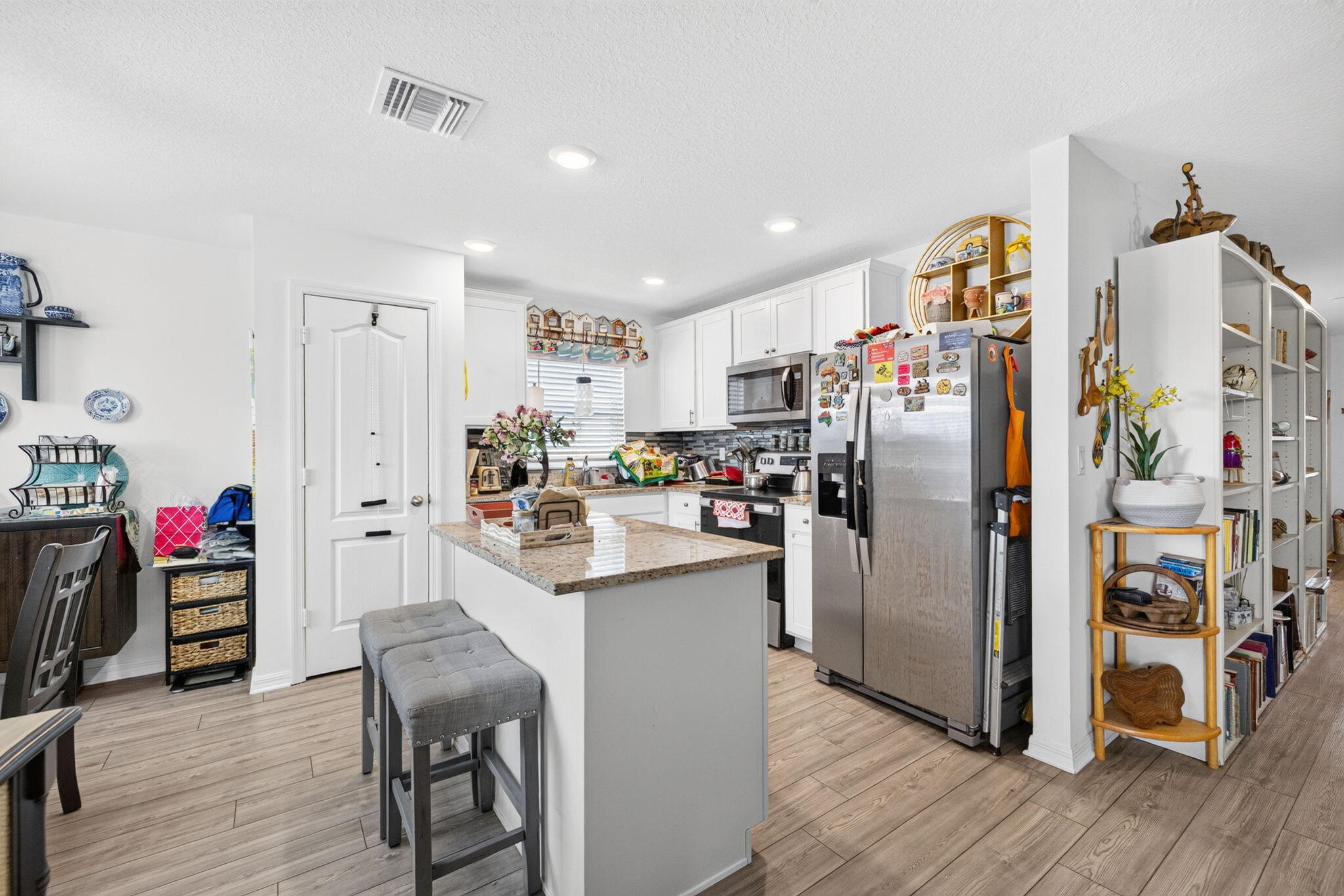 5521 Fantasy Drive Property Photo 10