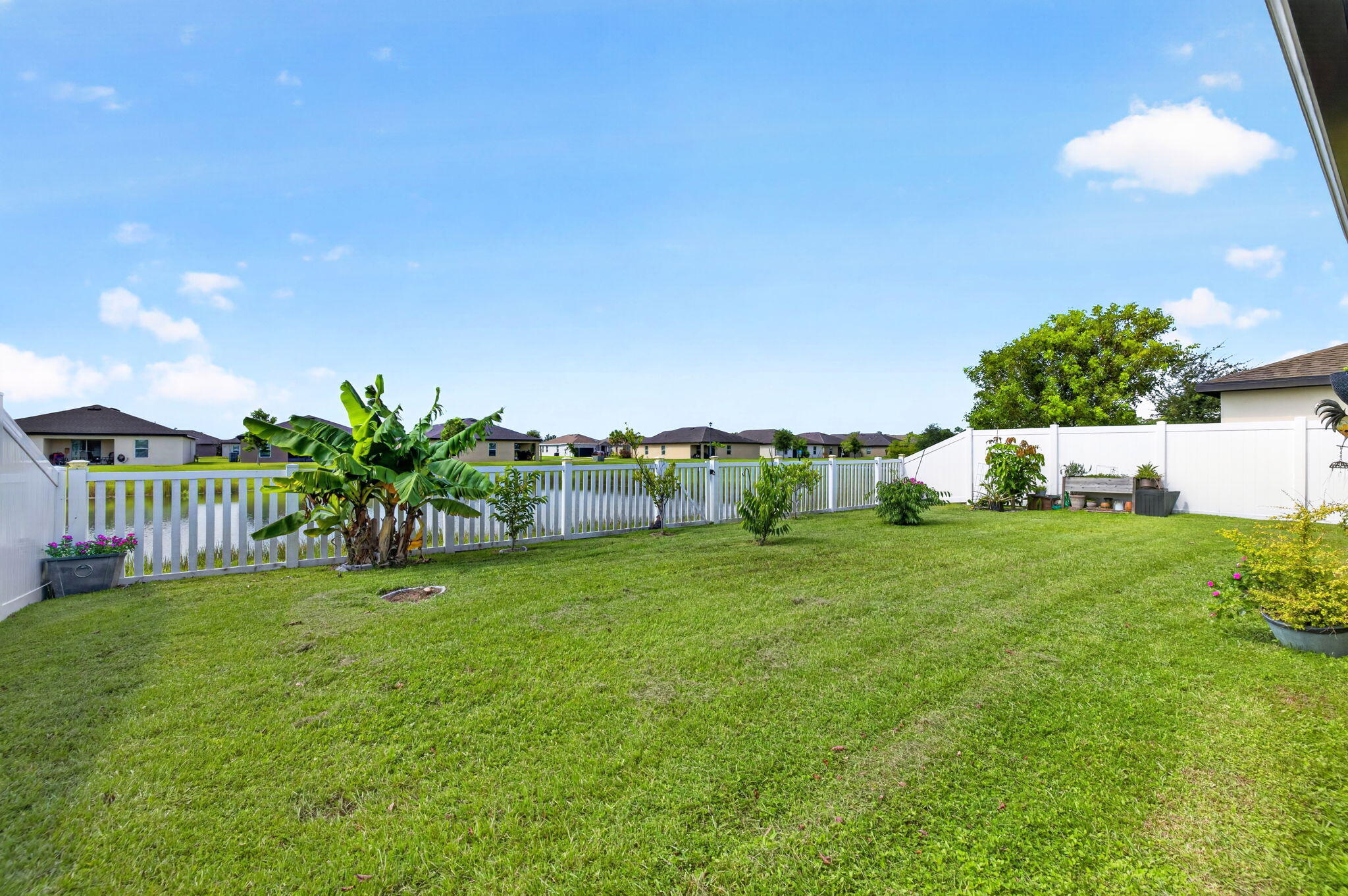 5521 Fantasy Drive Property Photo 38