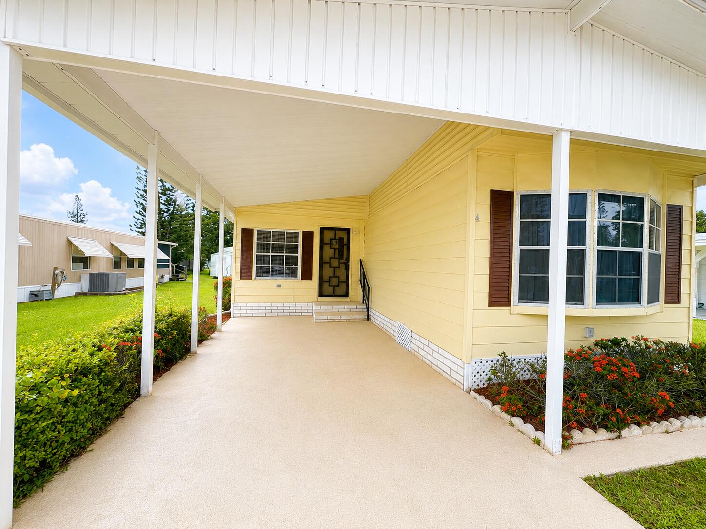 4 Del Sol Property Photo 4