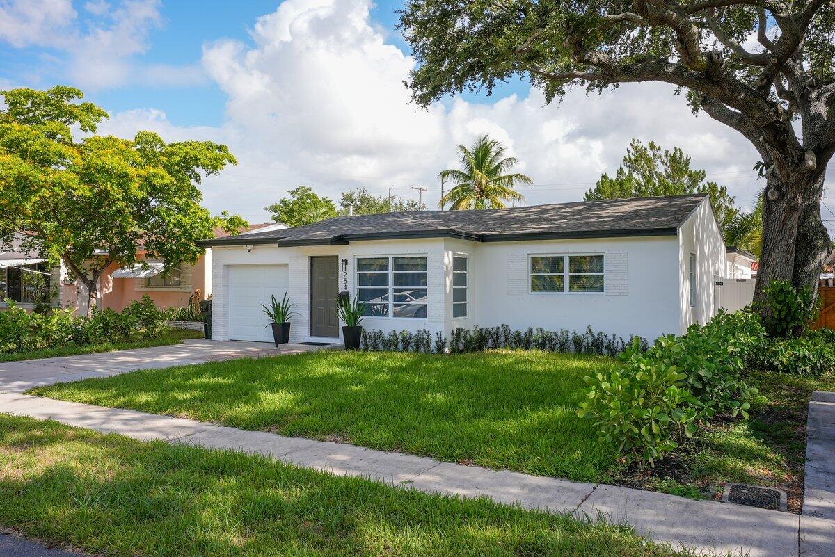 254 Sw 6th Street Property Photo 1