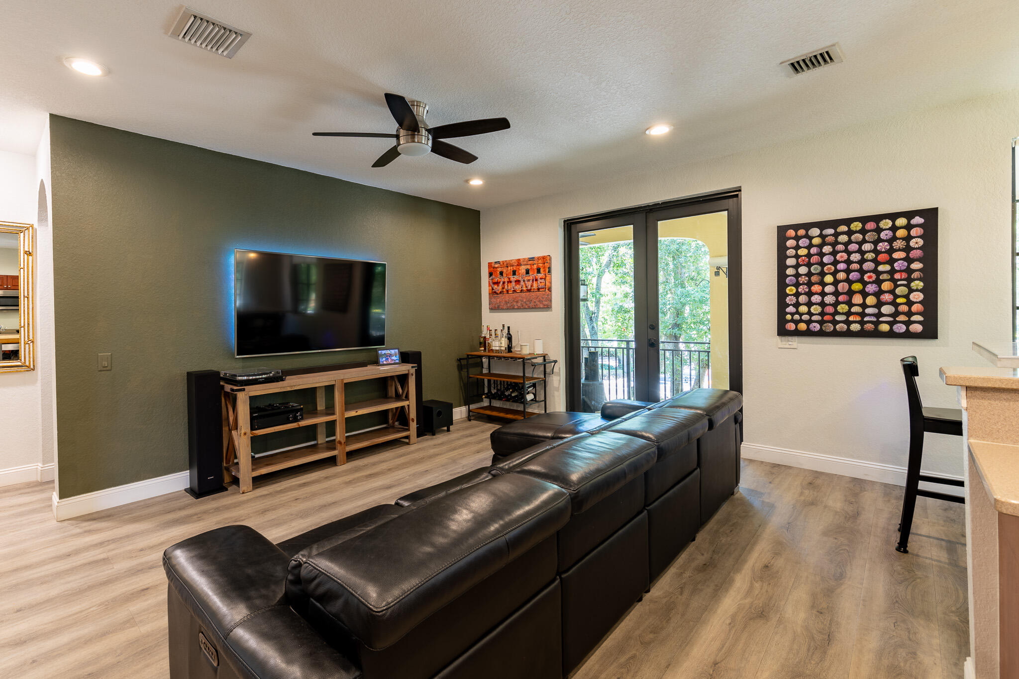 1639 Passion Vine Circle 16-4 Property Photo 12