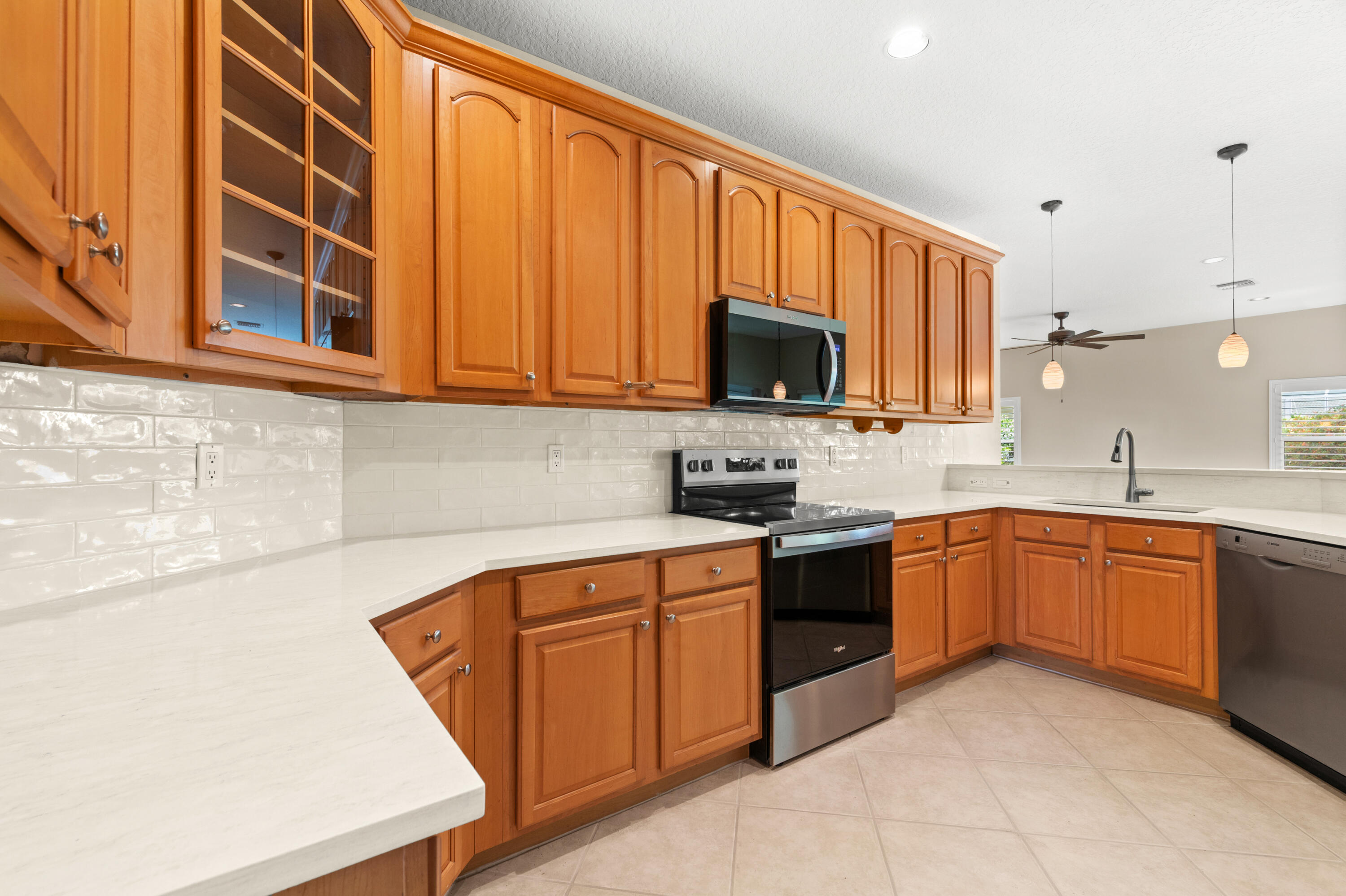 11595 Waterbend Court Property Photo 14