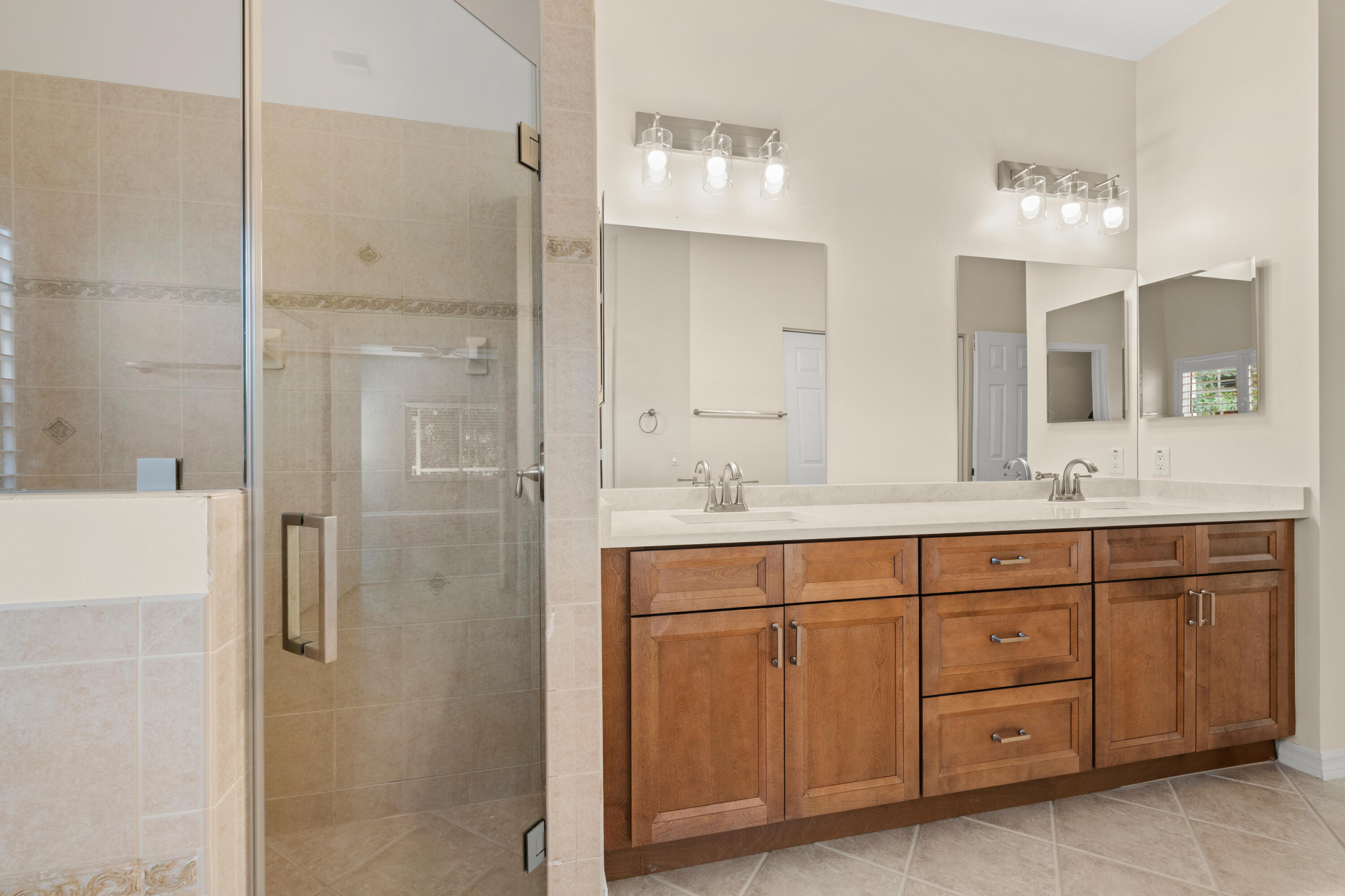 11595 Waterbend Court Property Photo 35