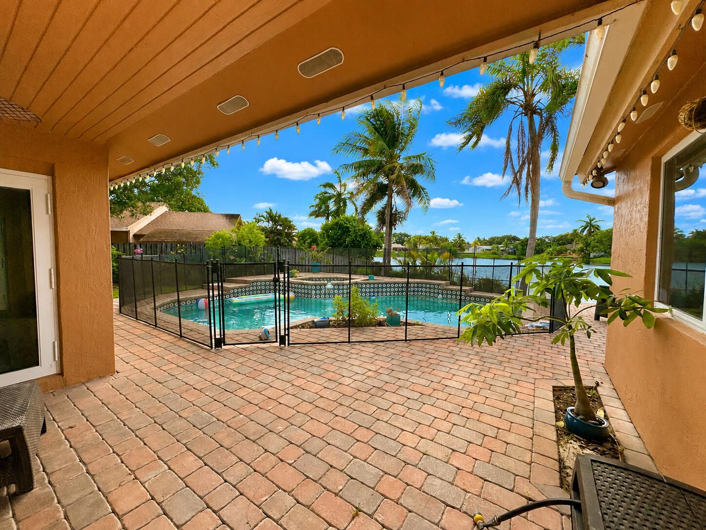 5040 Sw 117th Way Property Photo 7