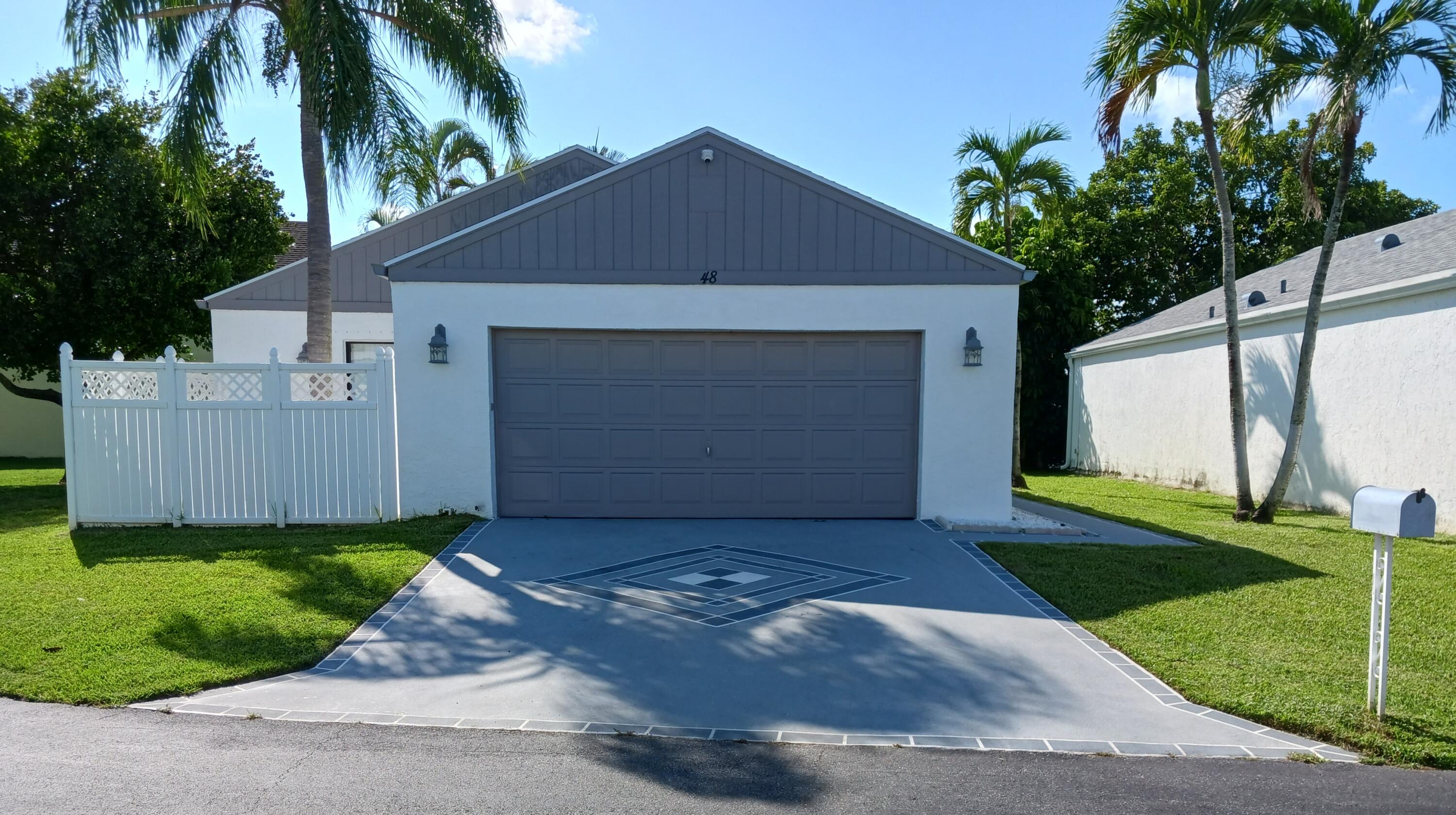 48 BUXTON Lane Property Photo 1