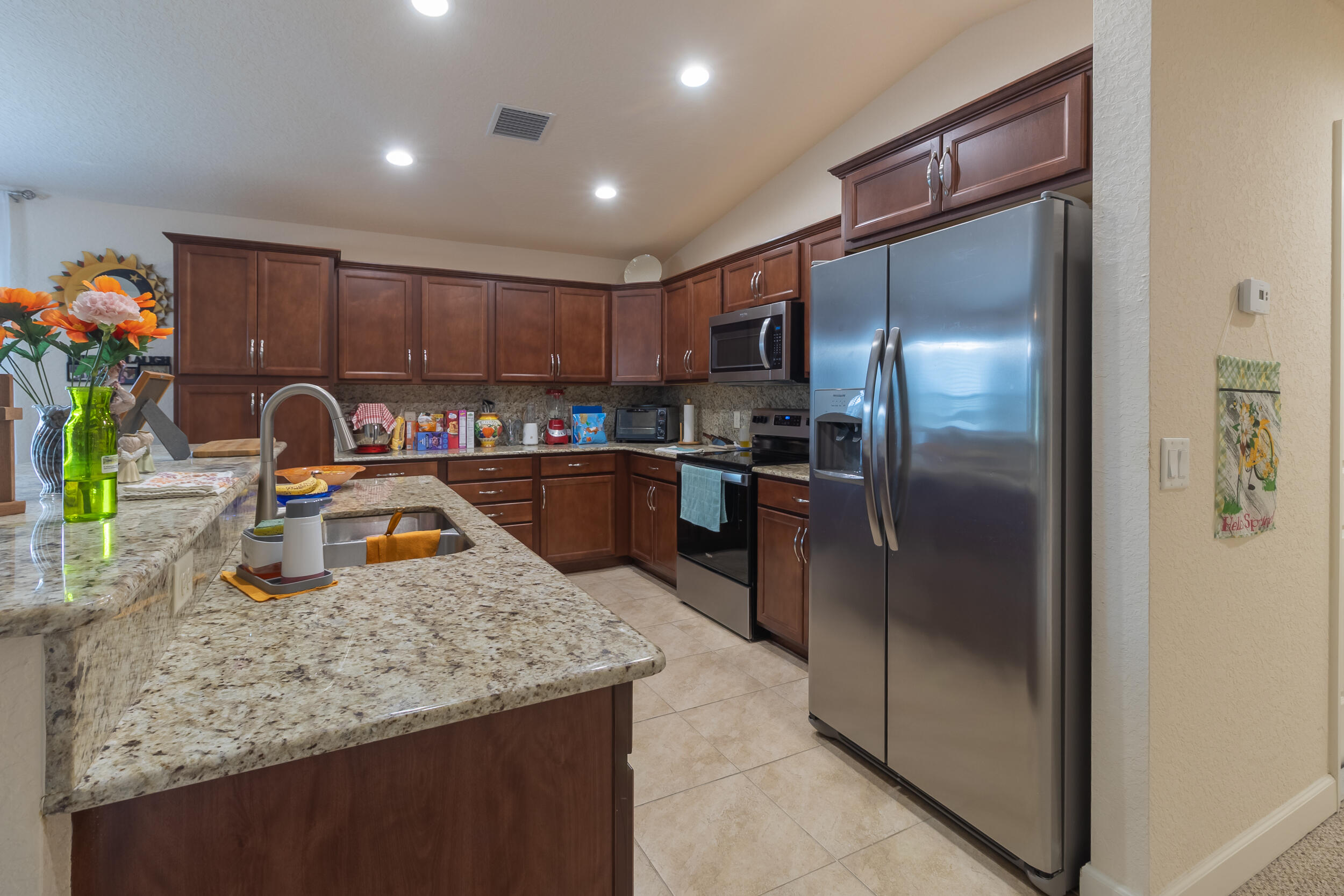 29 Mediterranean Boulevard W Property Photo 10