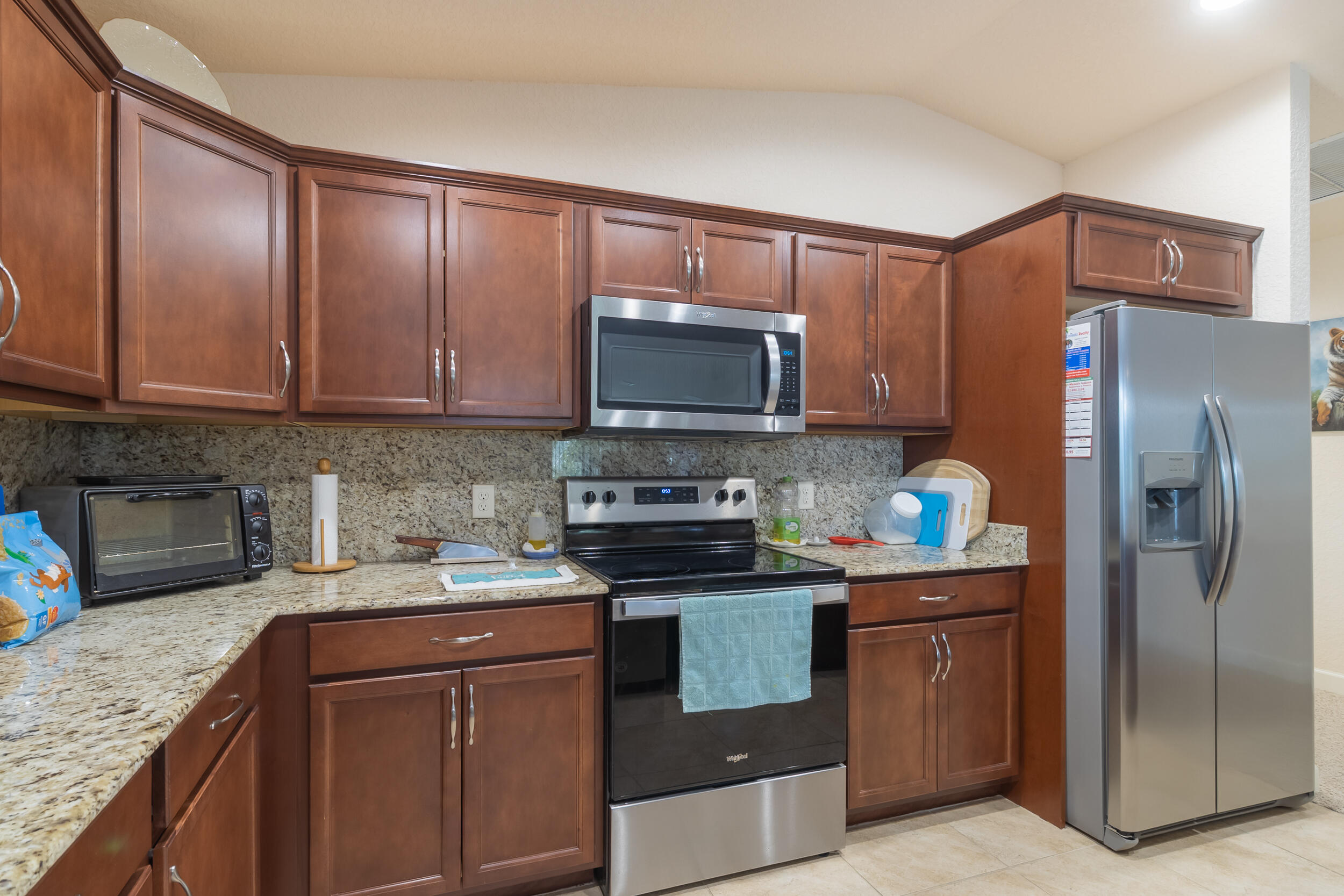 29 Mediterranean Boulevard W Property Photo 12
