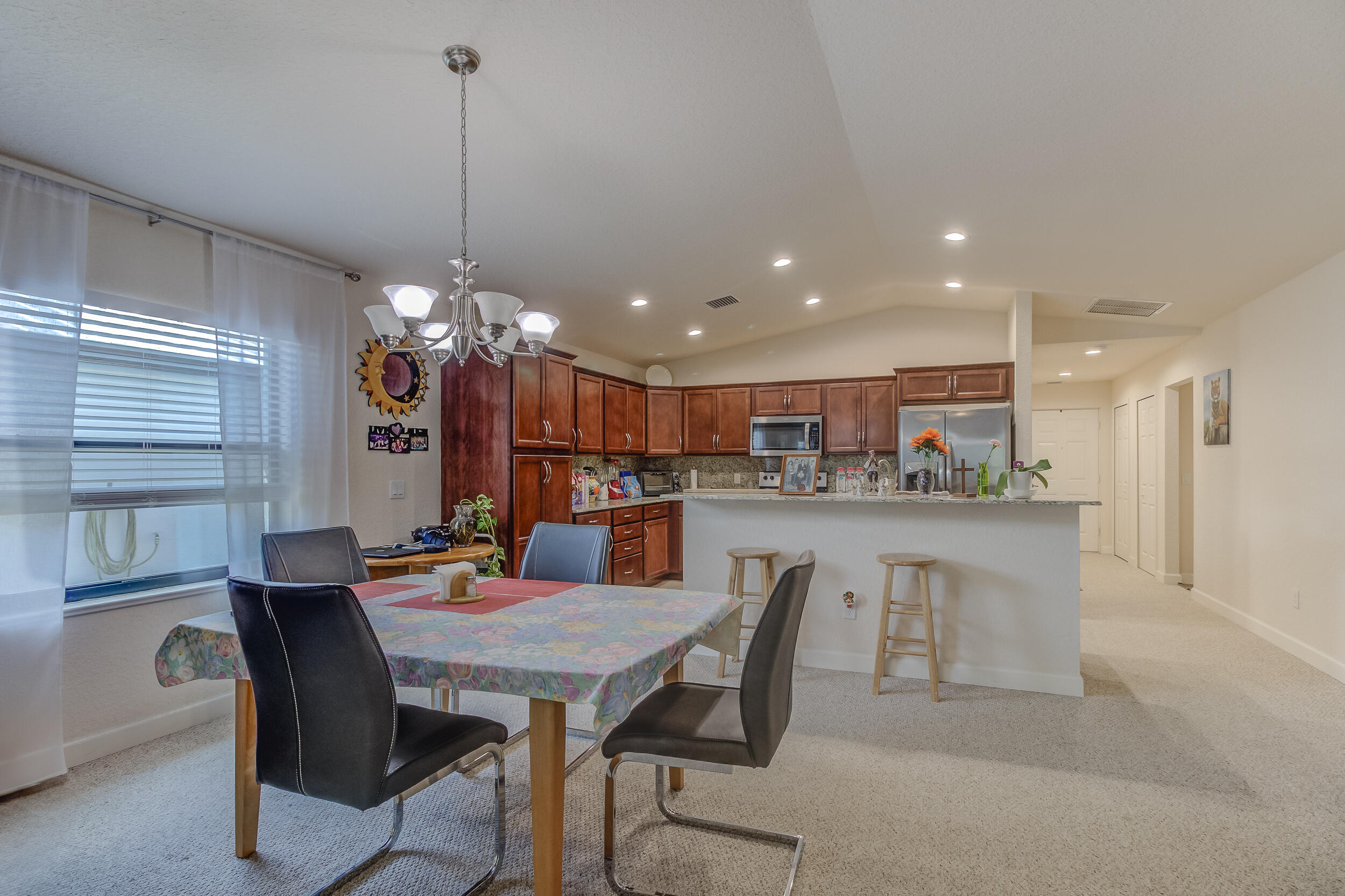 29 Mediterranean Boulevard W Property Photo 15