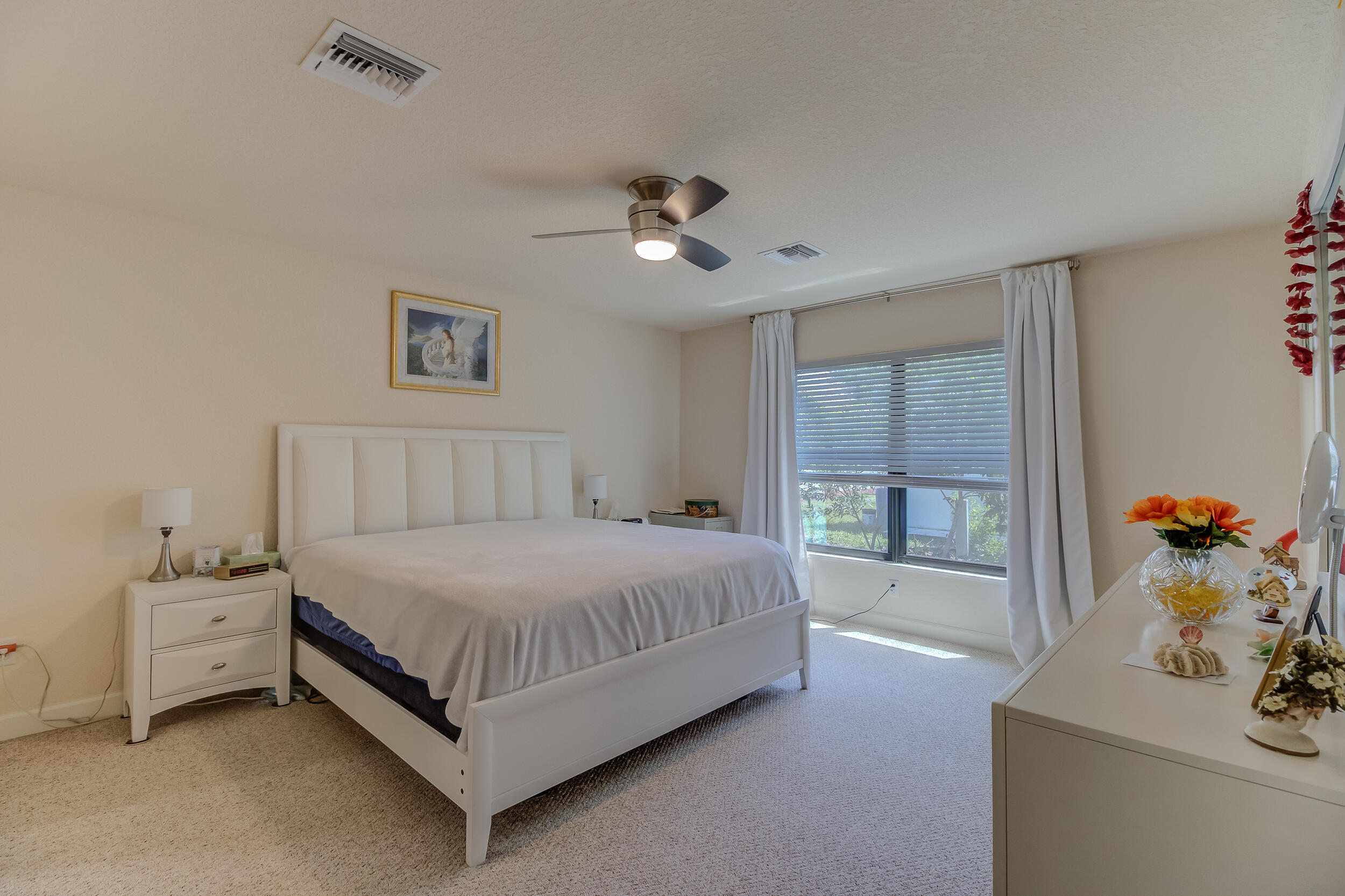 29 Mediterranean Boulevard W Property Photo 16