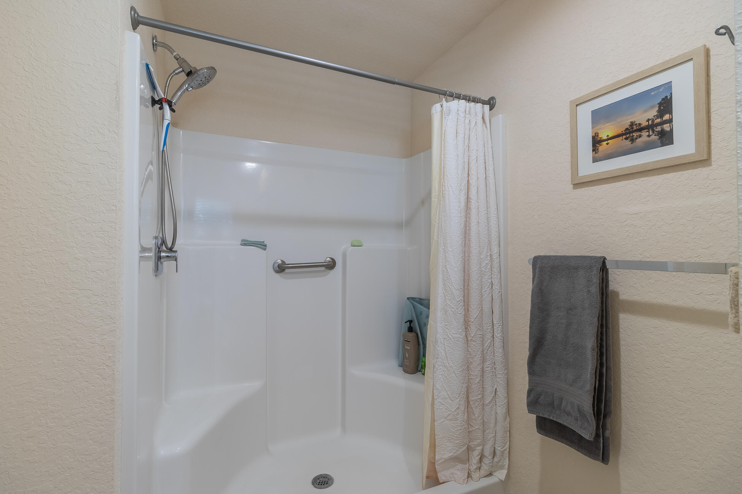 29 Mediterranean Boulevard W Property Photo 19