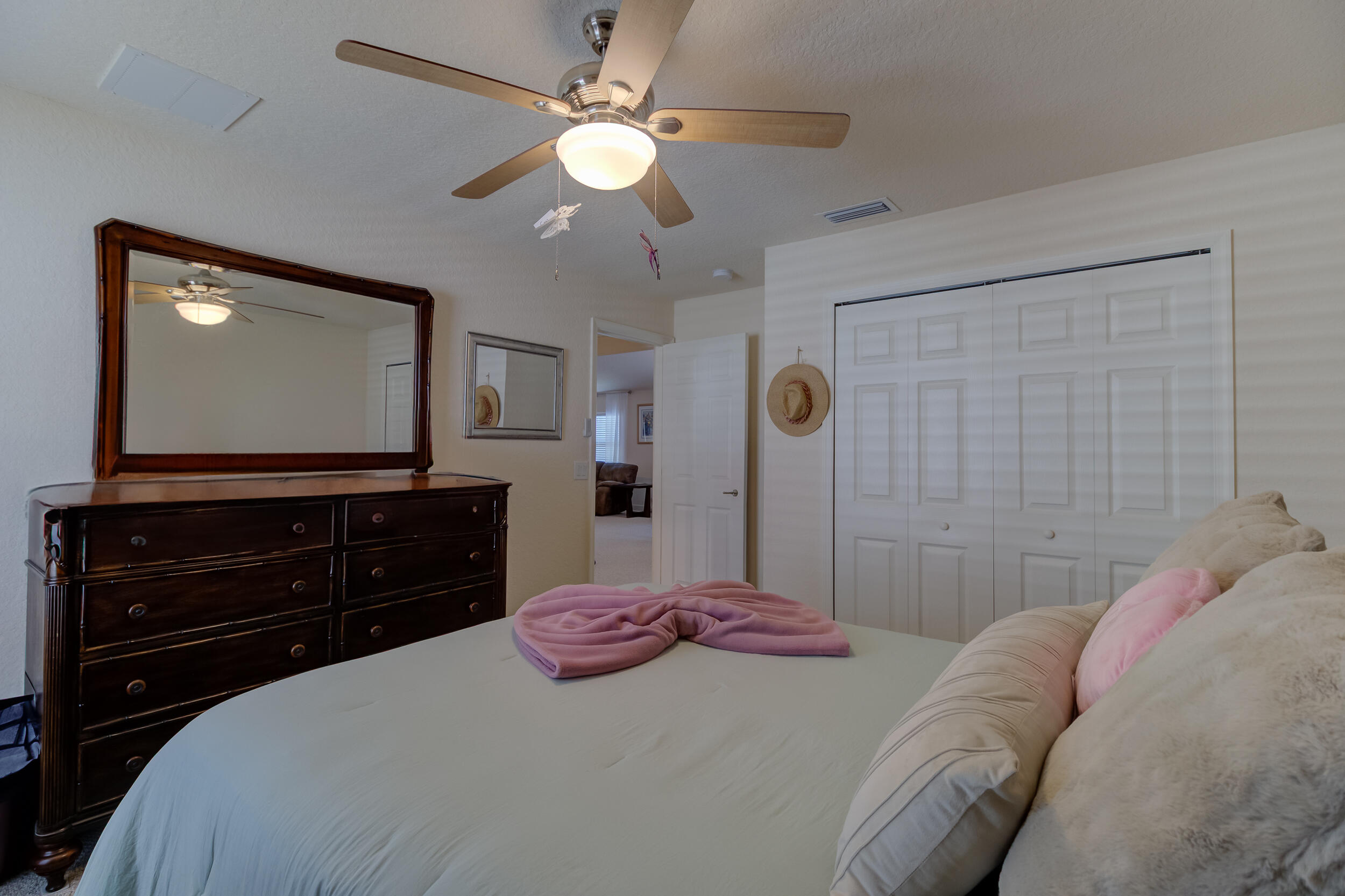29 Mediterranean Boulevard W Property Photo 21