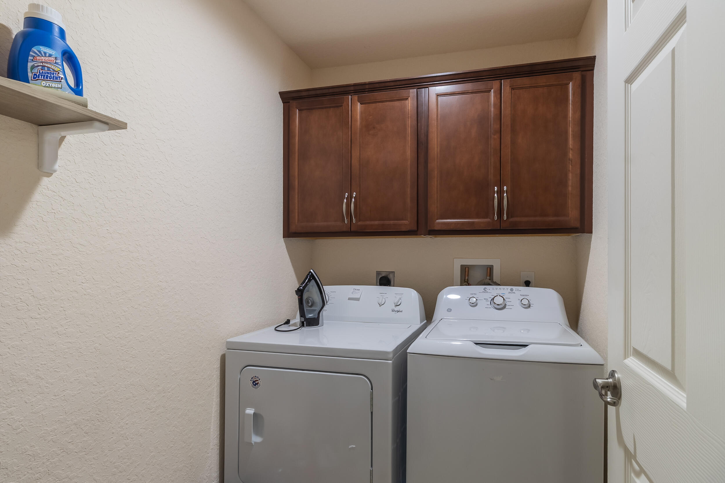29 Mediterranean Boulevard W Property Photo 23