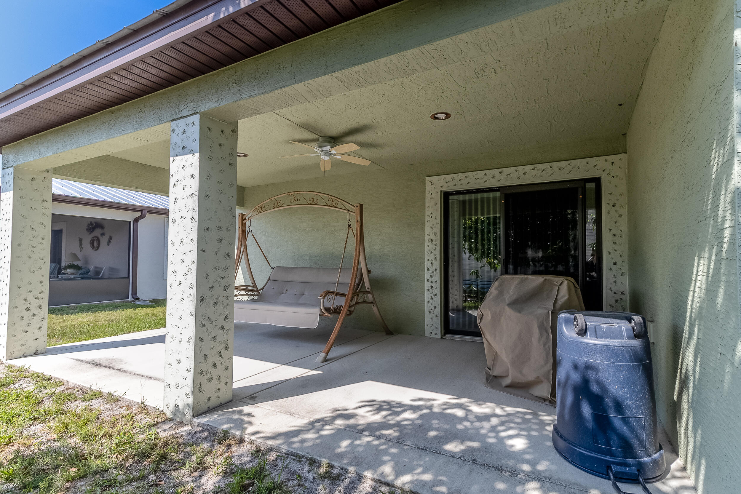 29 Mediterranean Boulevard W Property Photo 24