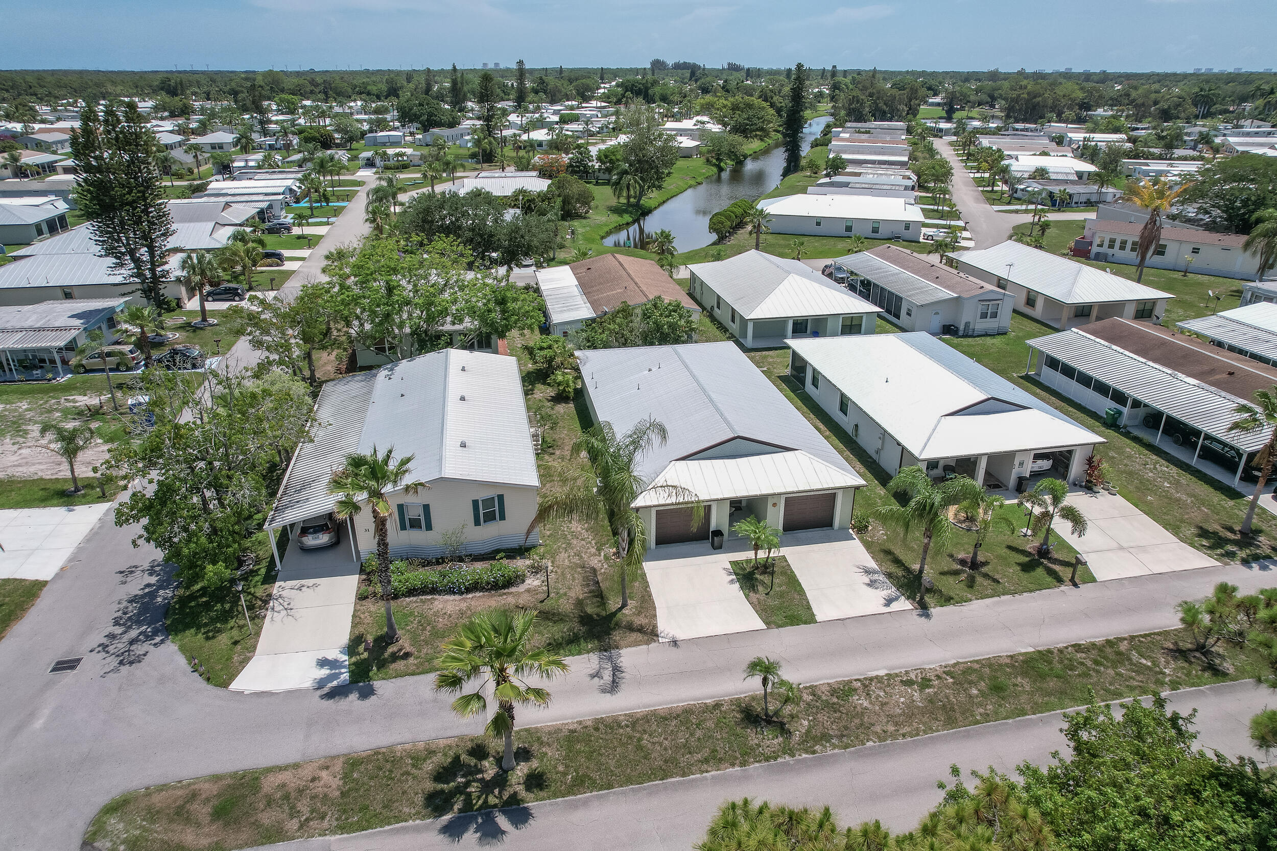 29 Mediterranean Boulevard W Property Photo 27