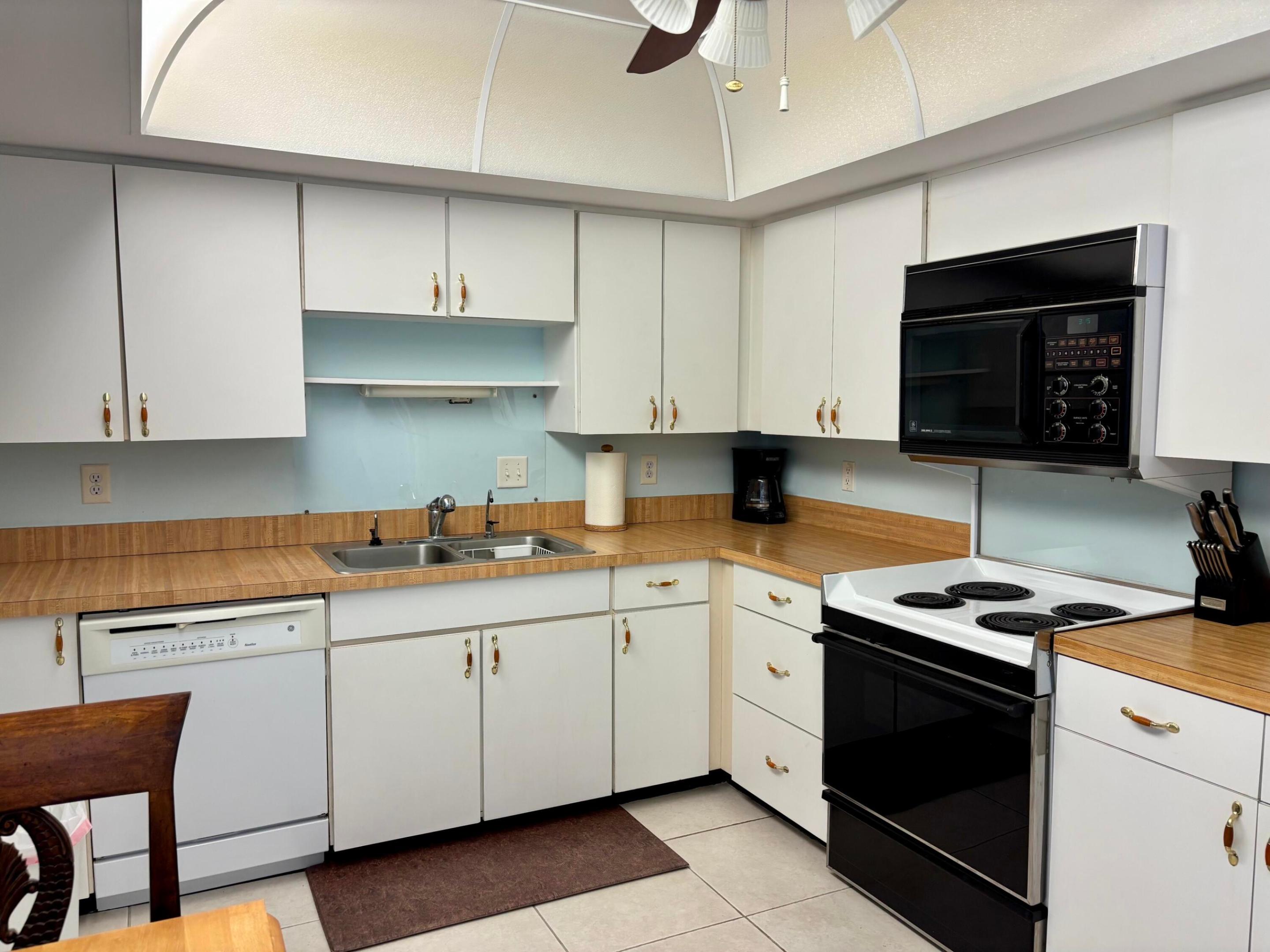 3 Se Turtle Creek Drive A Property Photo 5