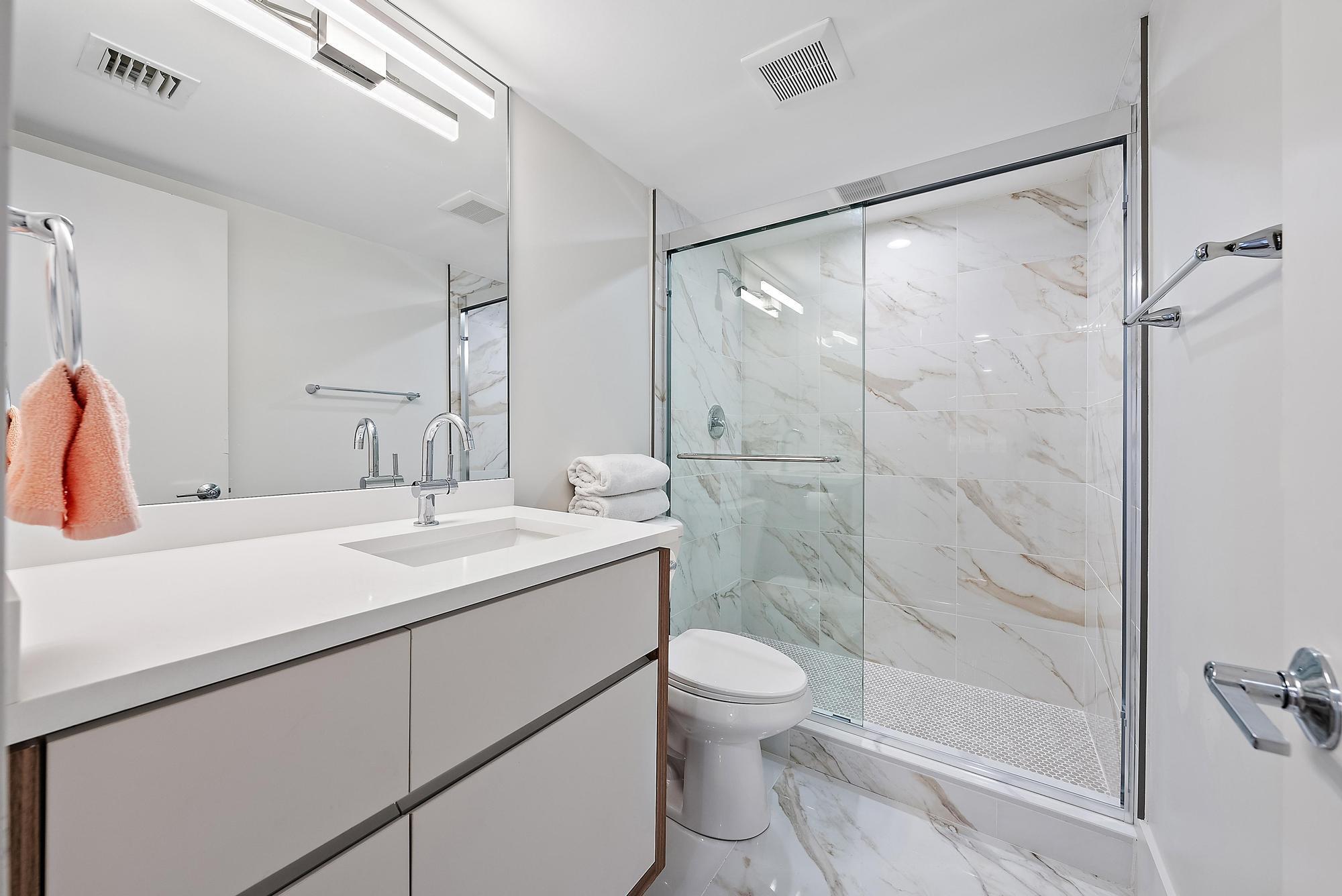 356 Golfview Road 405 Property Photo 15