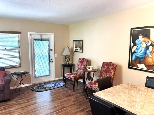 237 Farnham J Property Photo 5