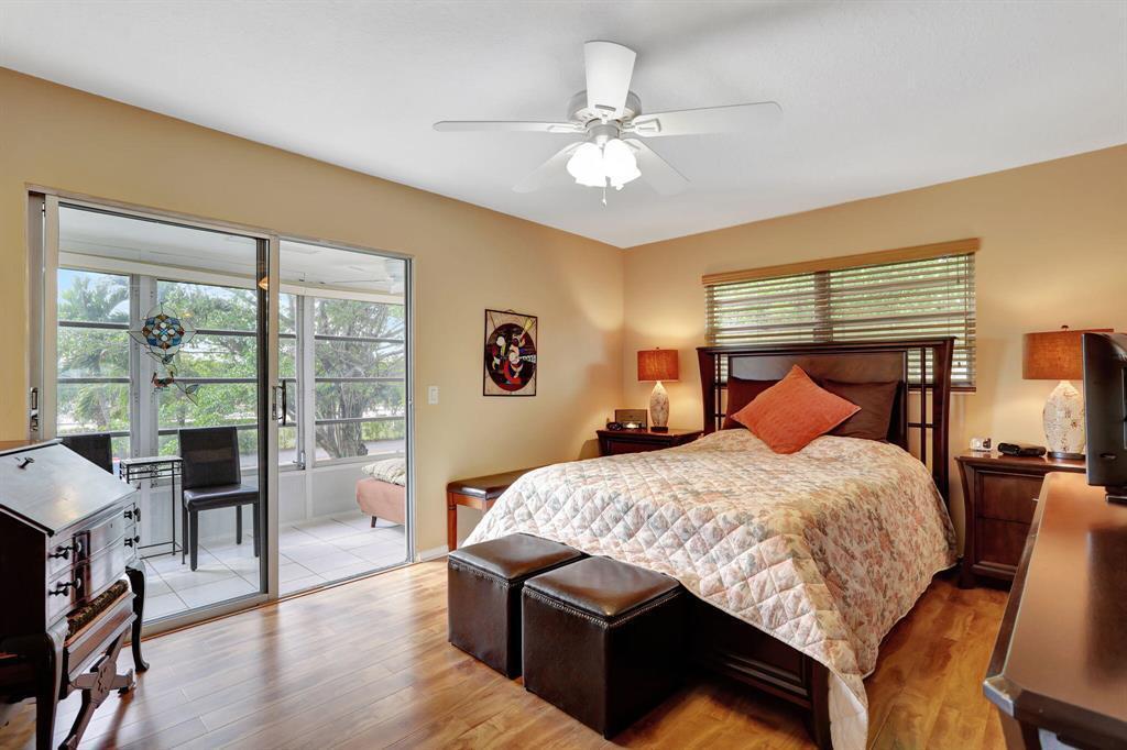 237 Farnham J Property Photo 7