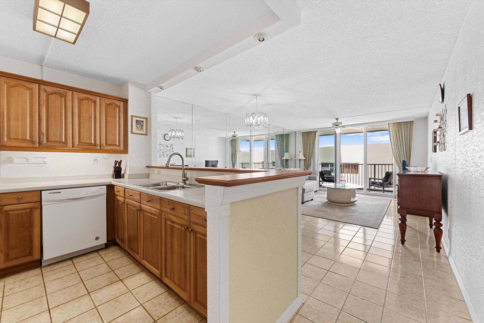 3540 S Ocean Boulevard 604 Property Photo 5