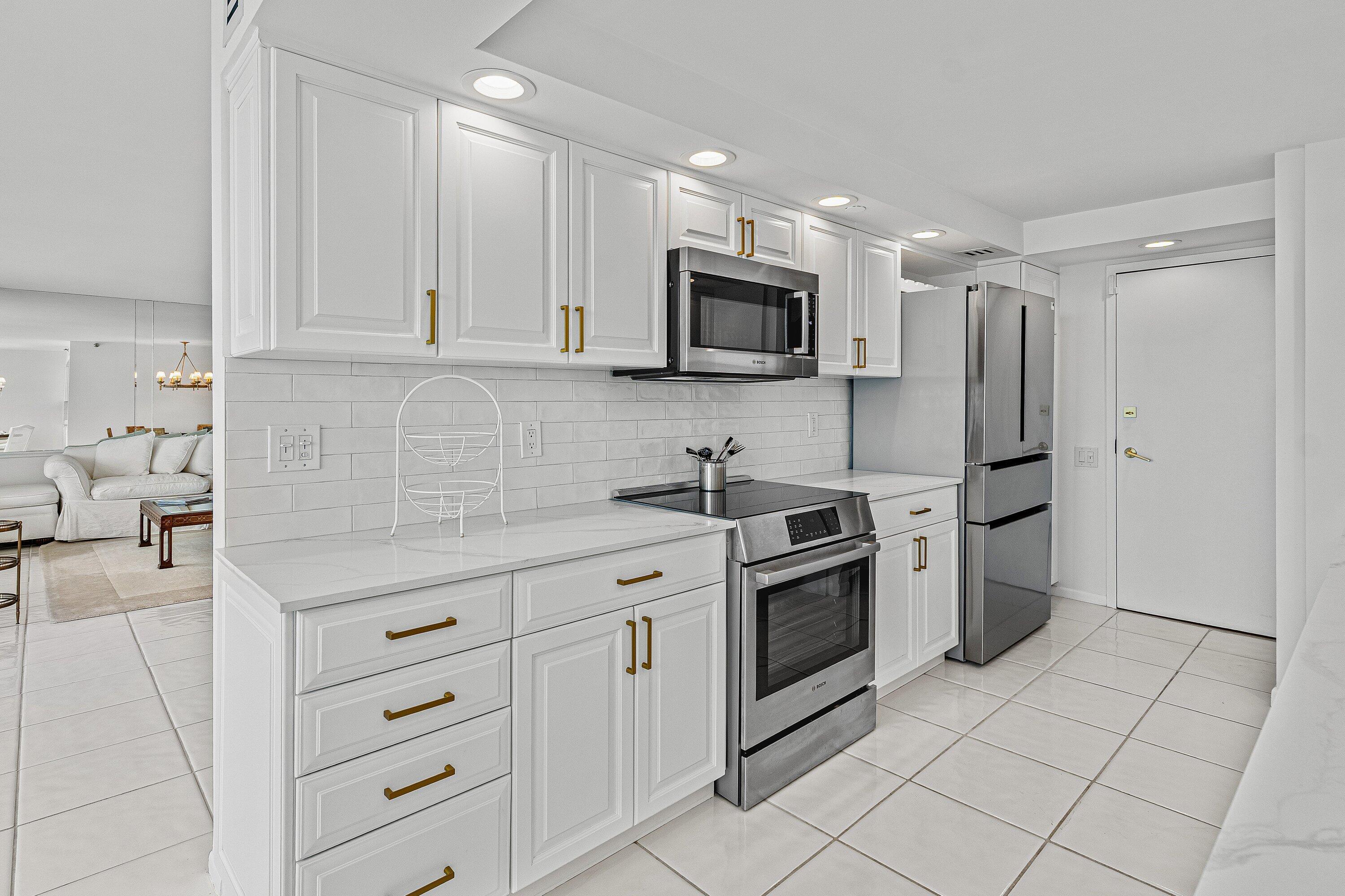 250 S Ocean Boulevard 6c Property Photo 15