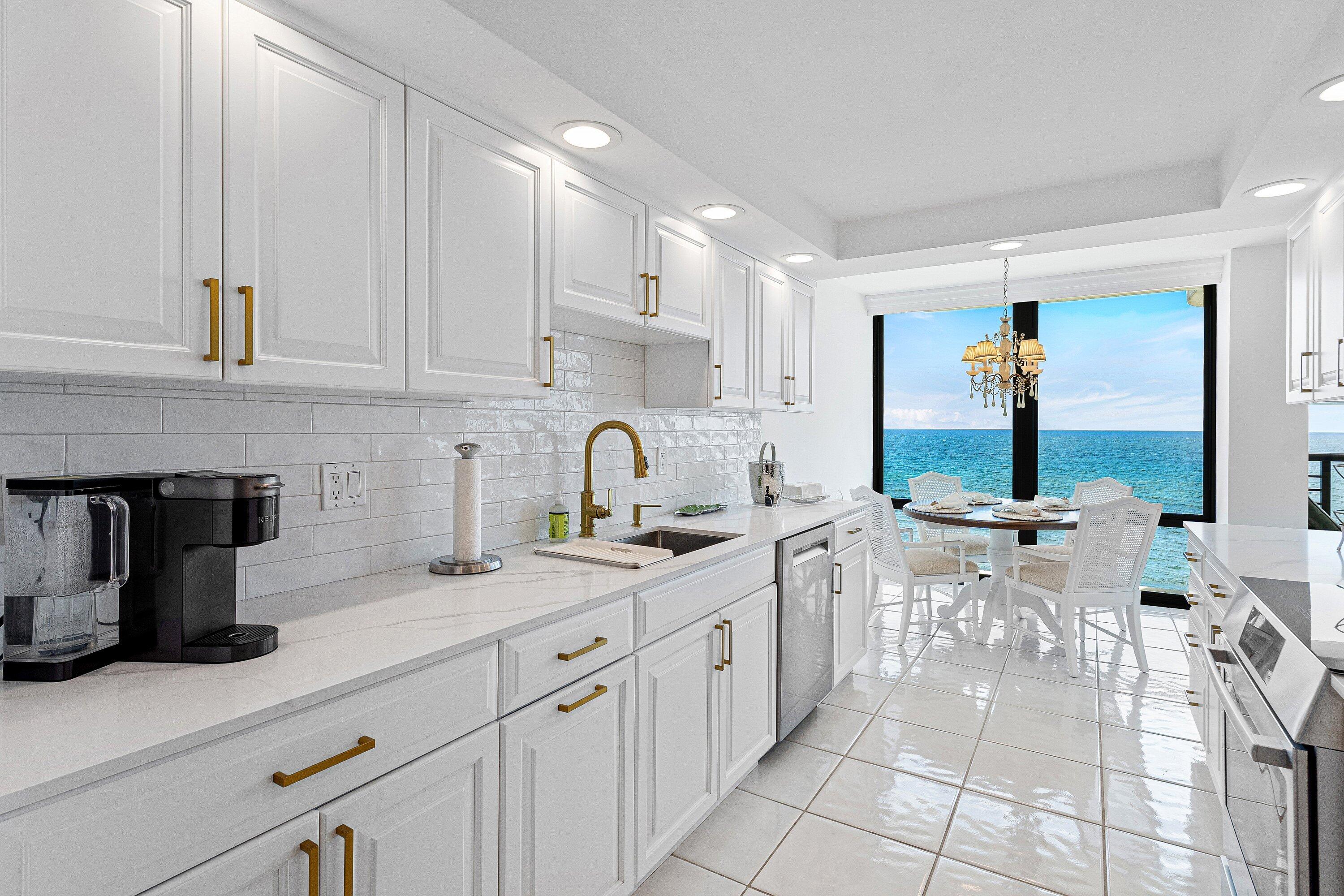 250 S Ocean Boulevard 6c Property Photo 18