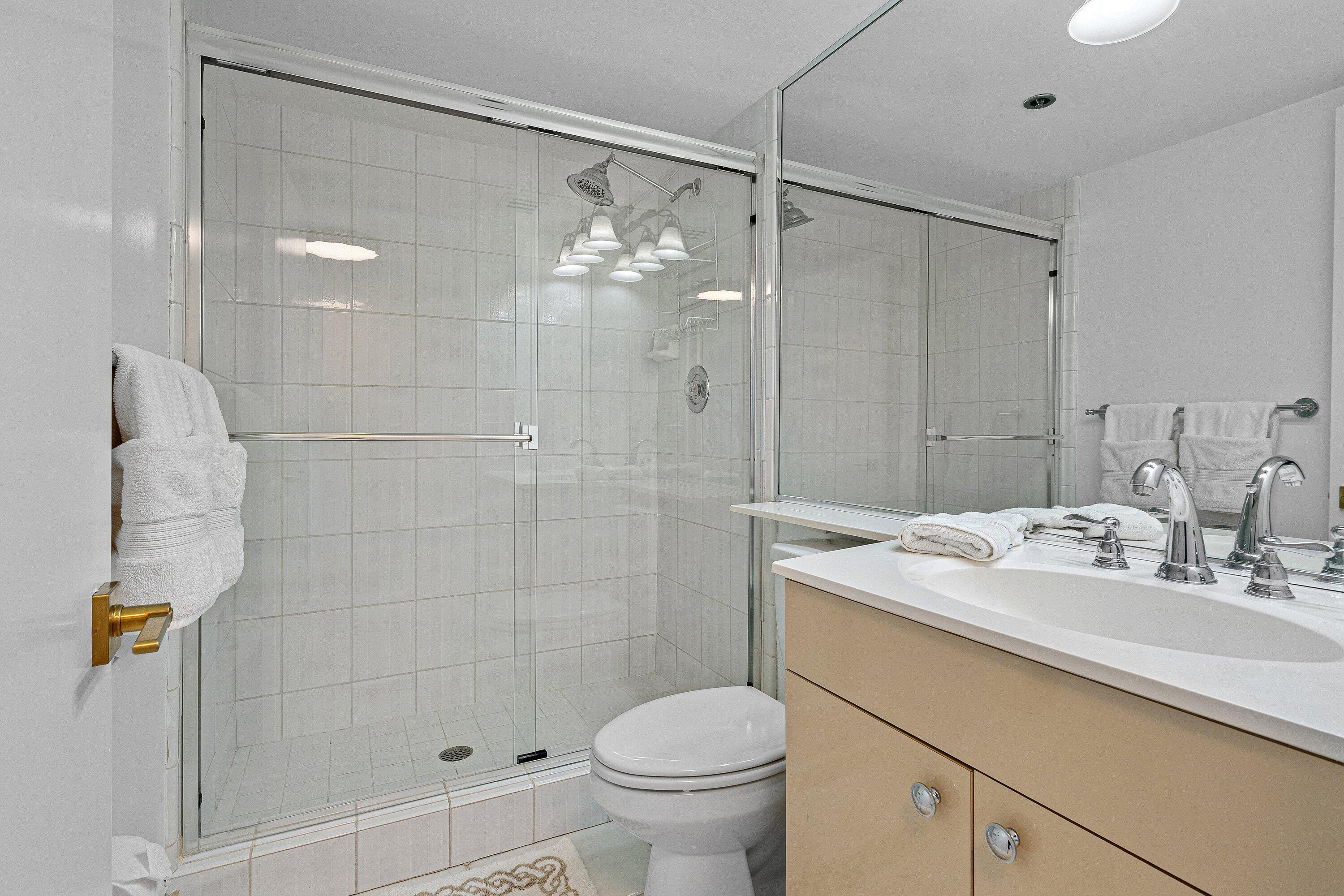 250 S Ocean Boulevard 6c Property Photo 29