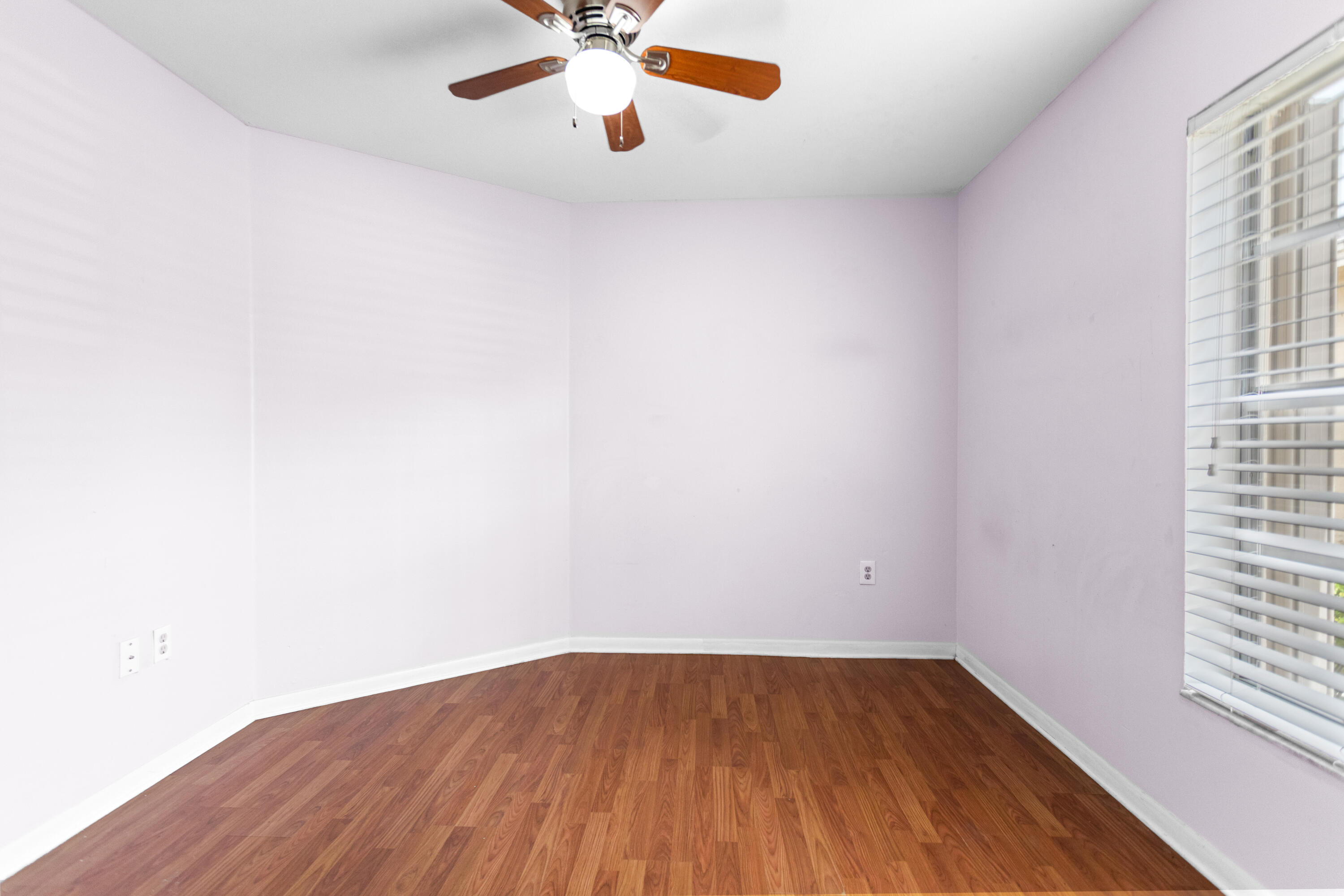 13945 Langley Place Property Photo 4