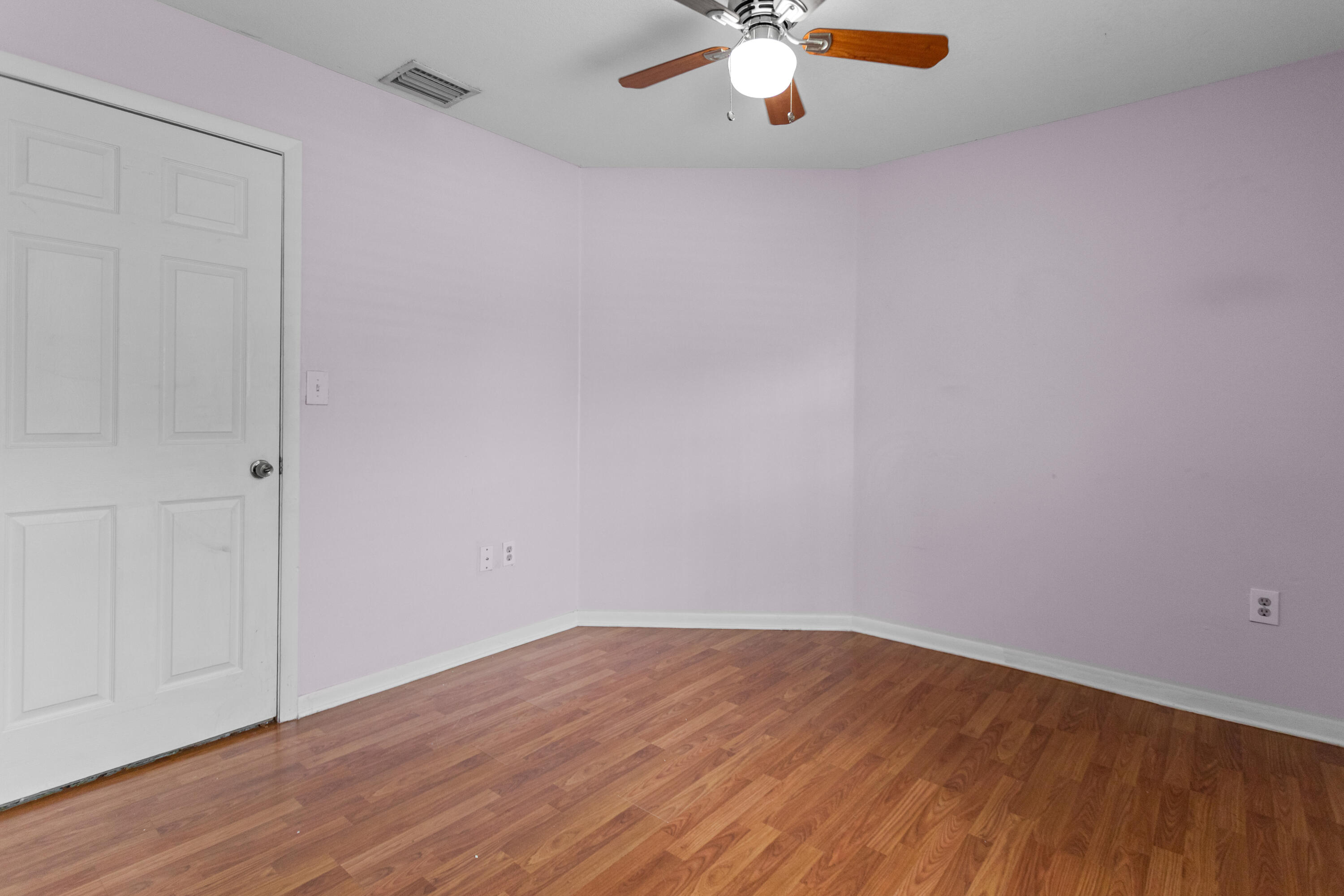 13945 Langley Place Property Photo 11